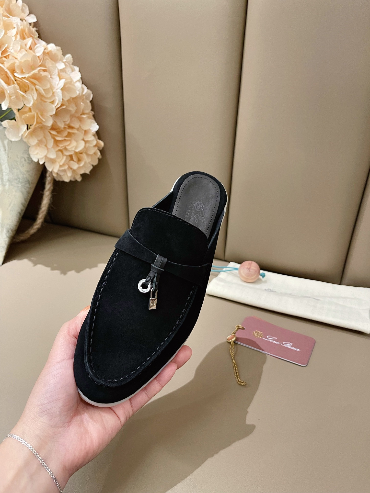 ua L**o p*ana babouche charms walk loafers