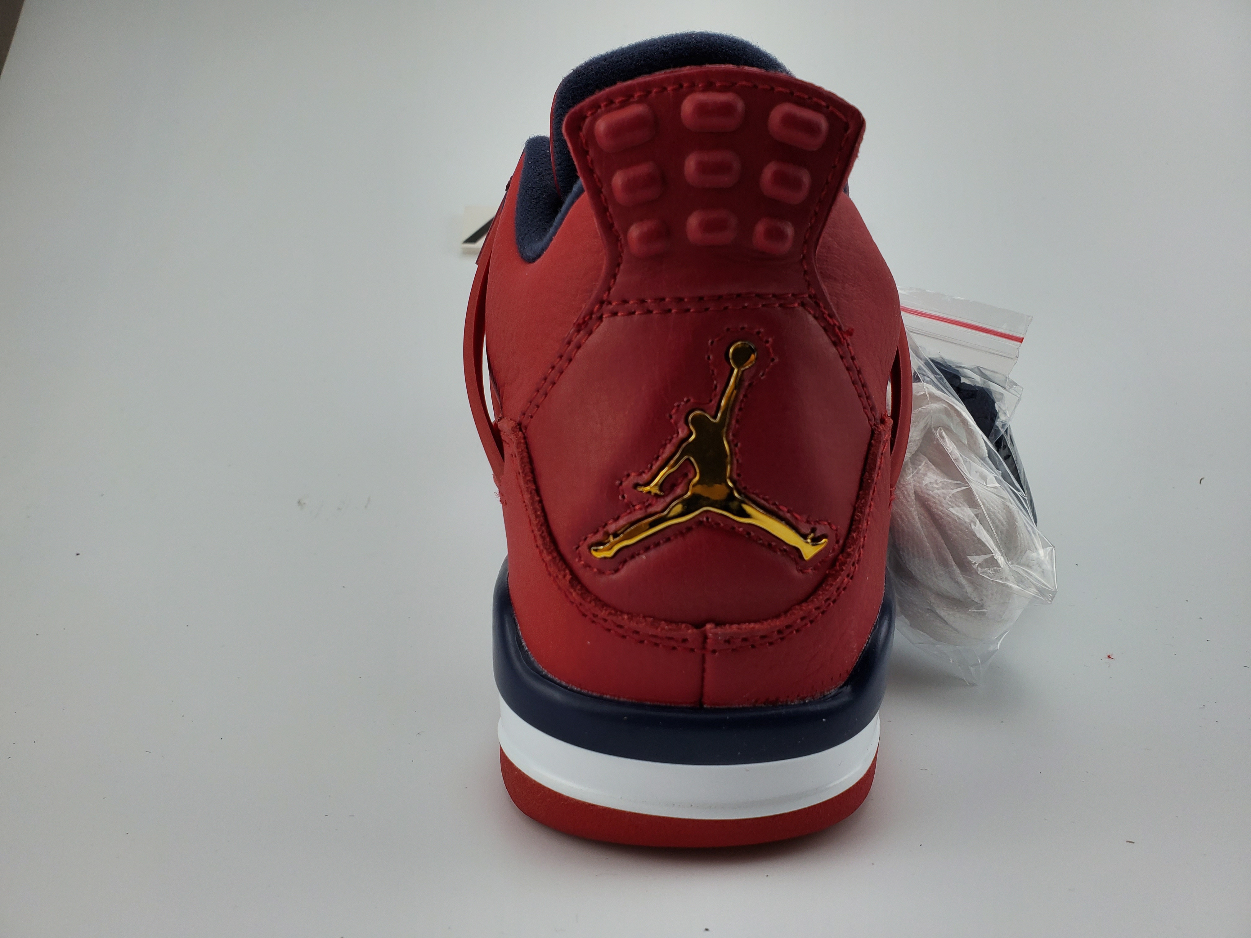 Jordan 4 Retro Fiba (2019)