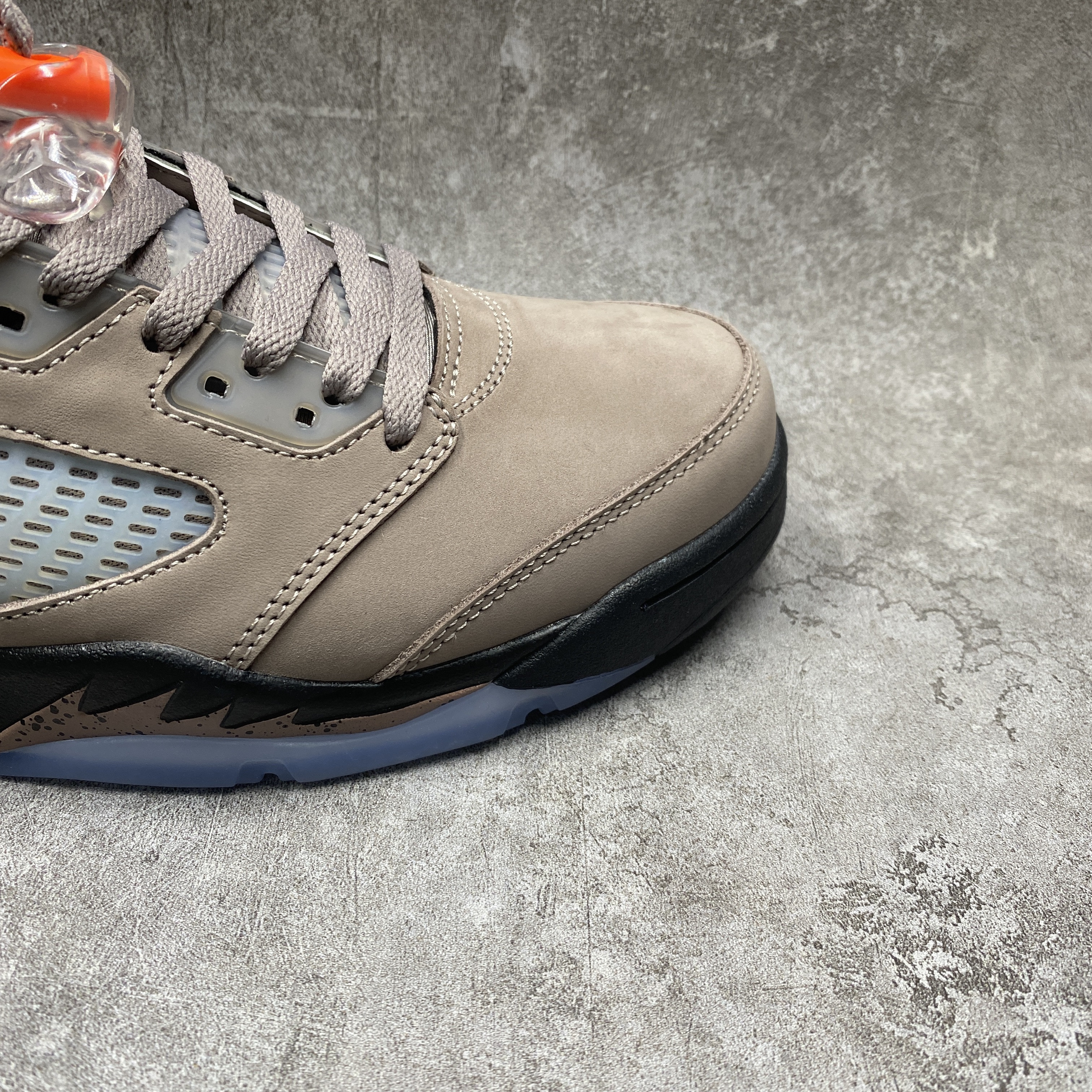 ‍PSG x Air Jordan 5 Retro Low Pumice
