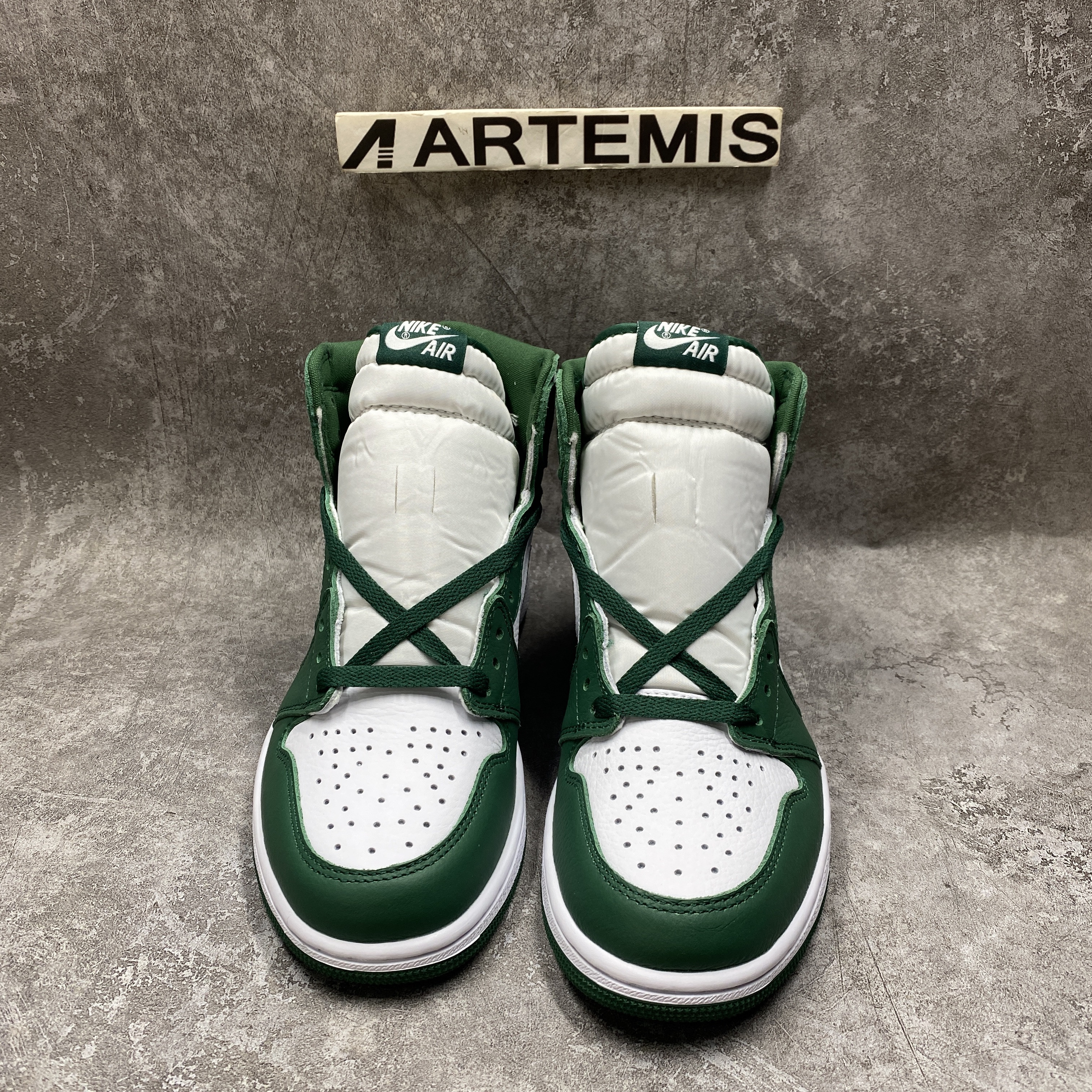 Air Jordan 1 High OG Gorge Green