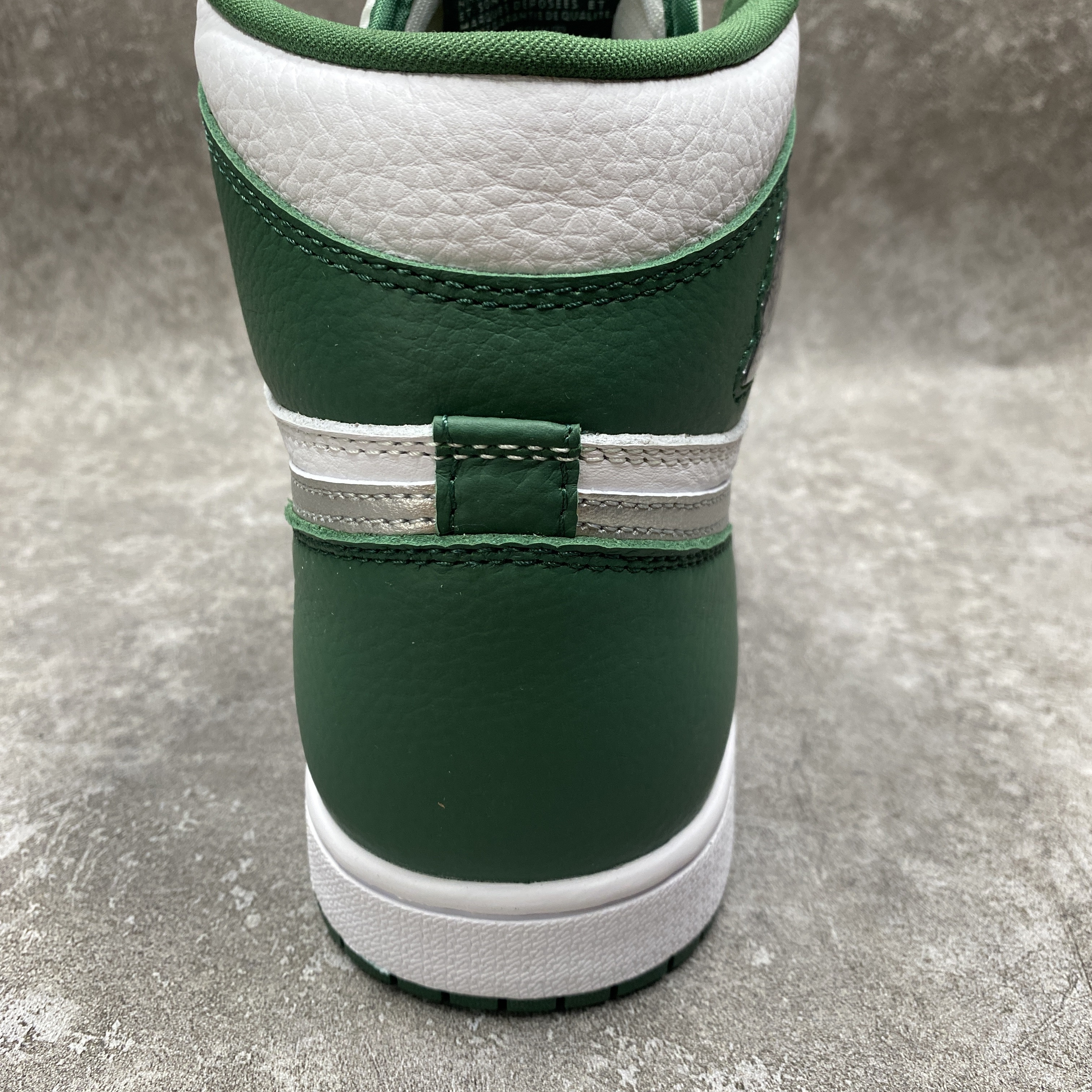 Air Jordan 1 High OG Gorge Green