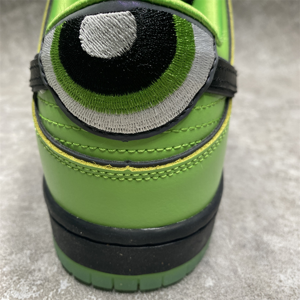 THE POWERPUFF GIRLS X DUNK LOW PRO SB QS 