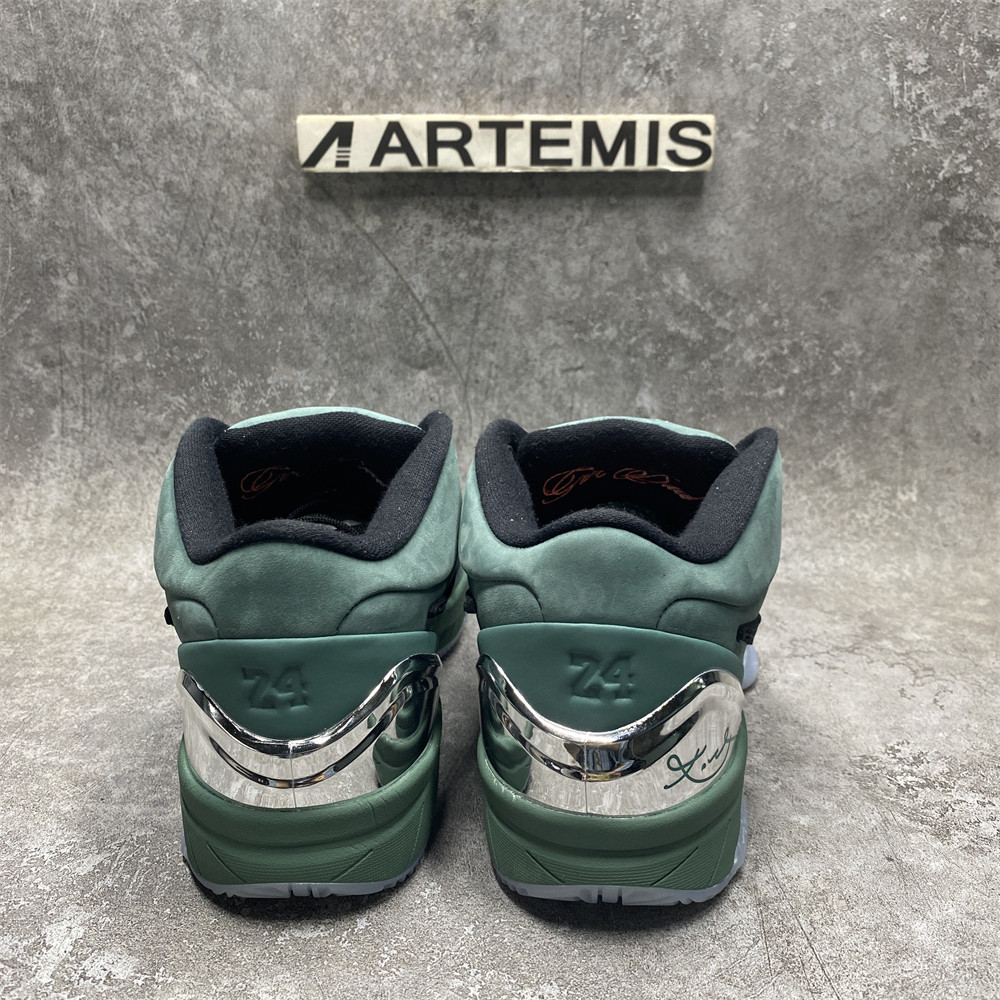 ZOOM KOBE 4 PROTRO 