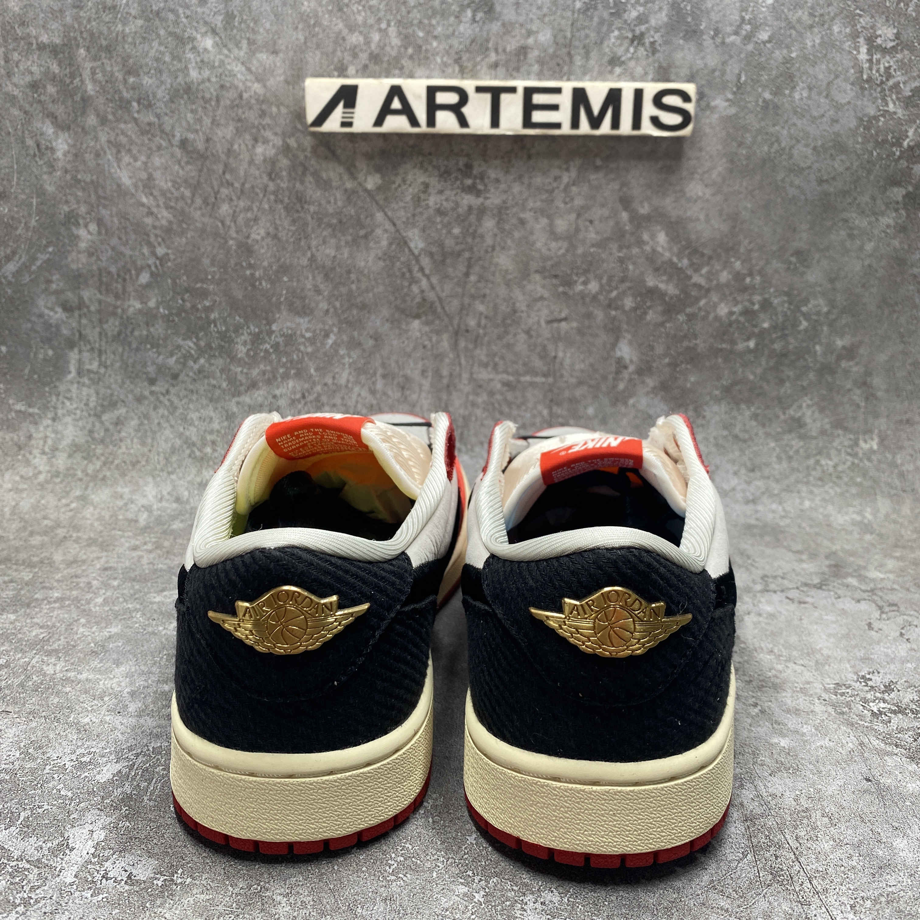 UA Jordan 1 Retro Low OG Trophy Room Away