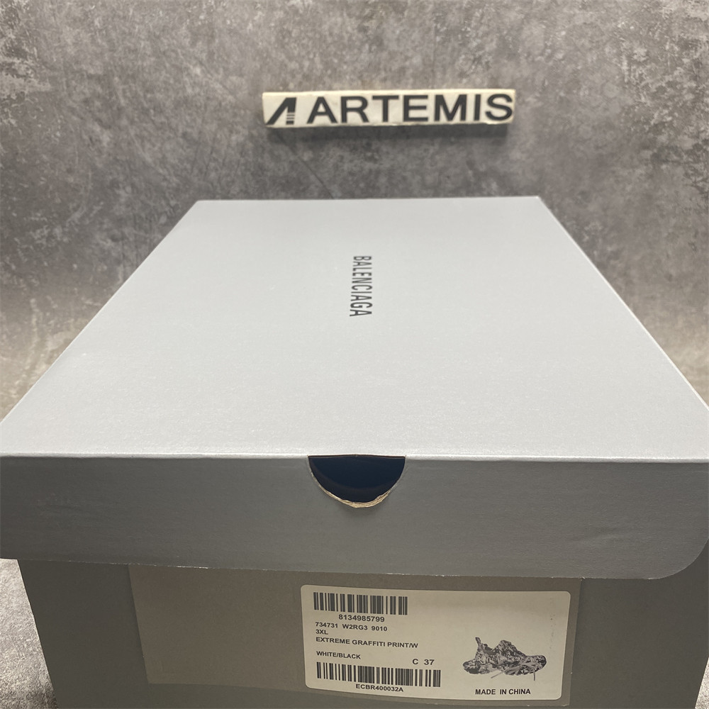 UA Balenciga 3XL Graffiti Sneaker
