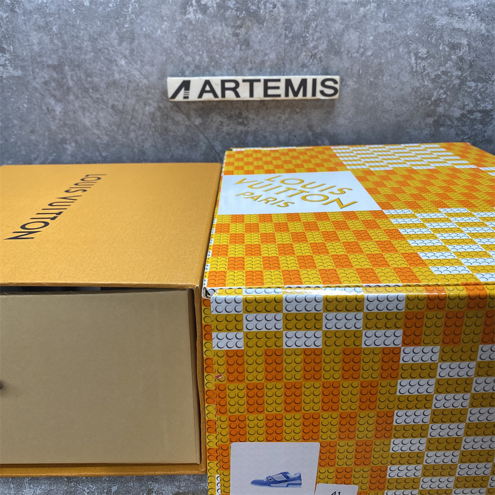 UA LV Trainer Sneaker