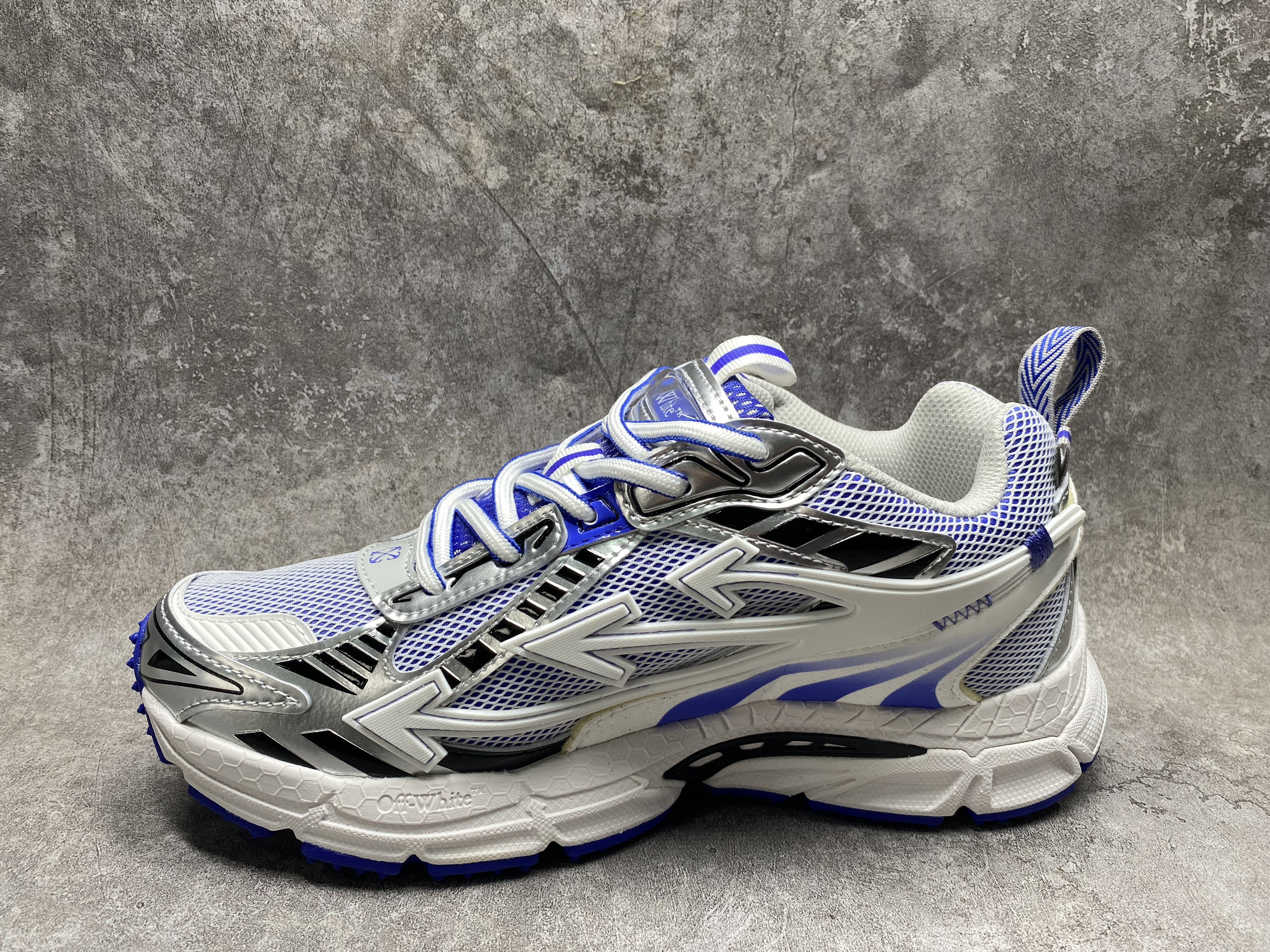 UA Off-White "BE RIGHT BACK"