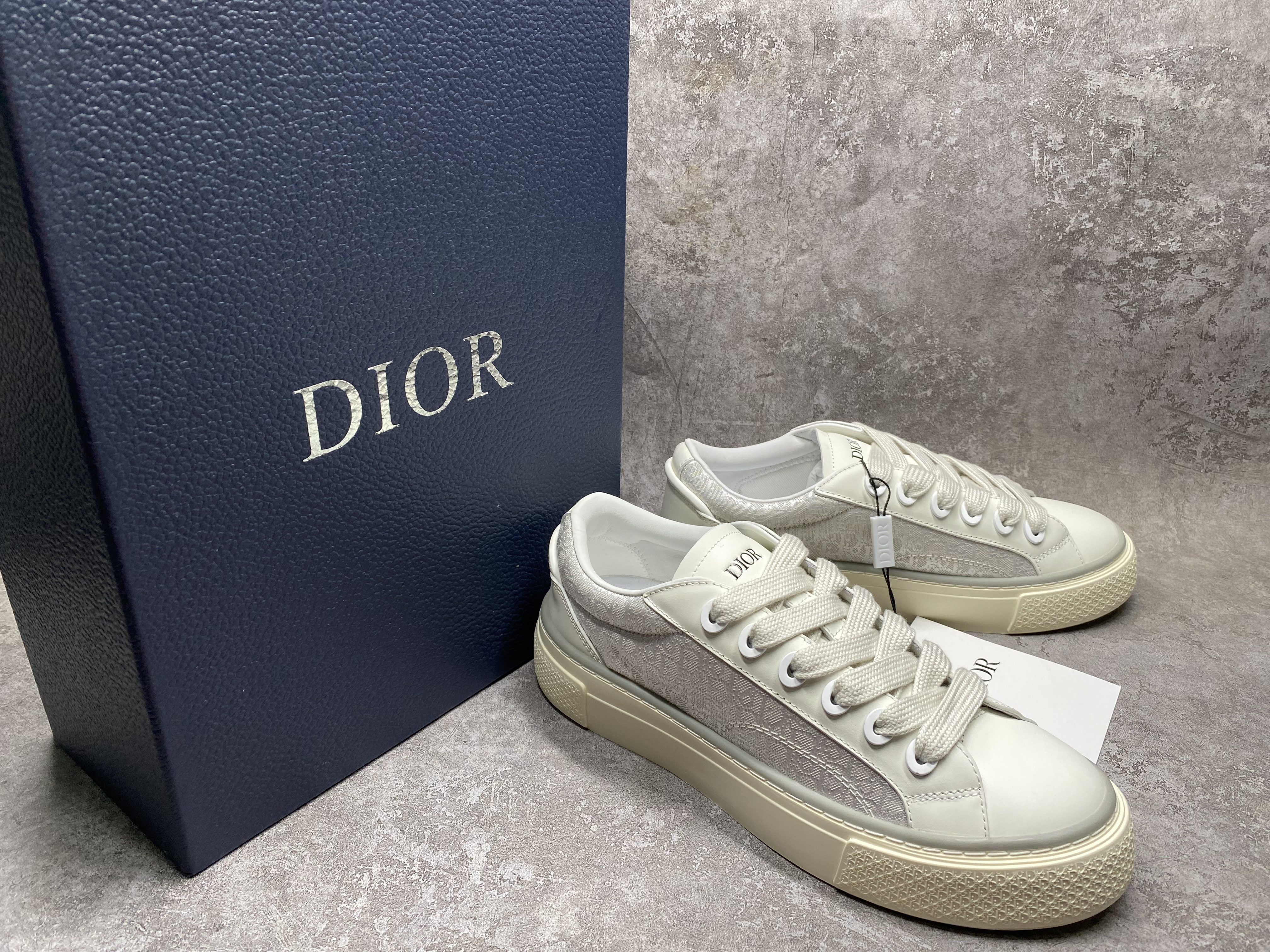 ua D*or b33 sneaker