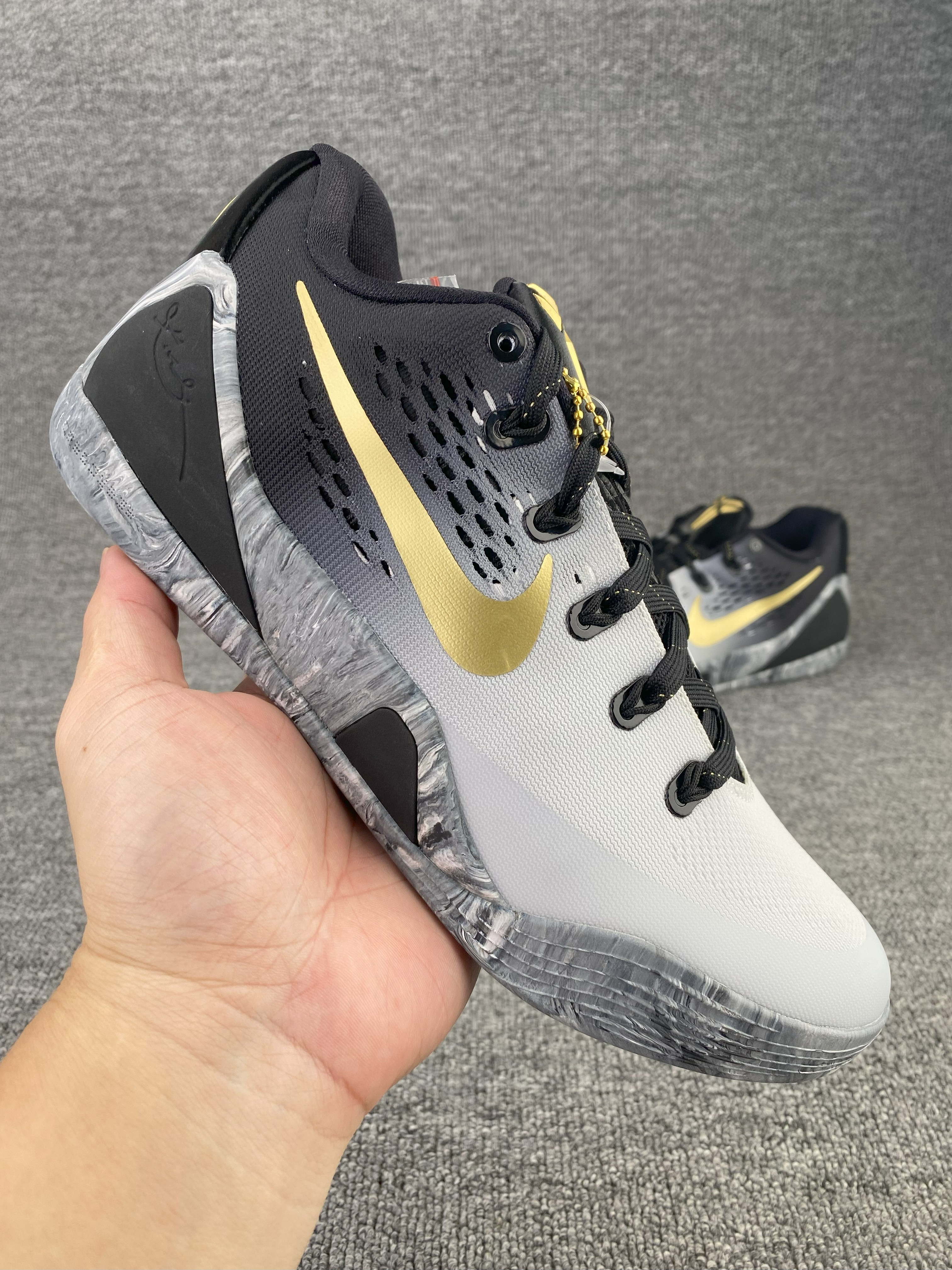 UA Nike Kobe 9 EM Low Protro