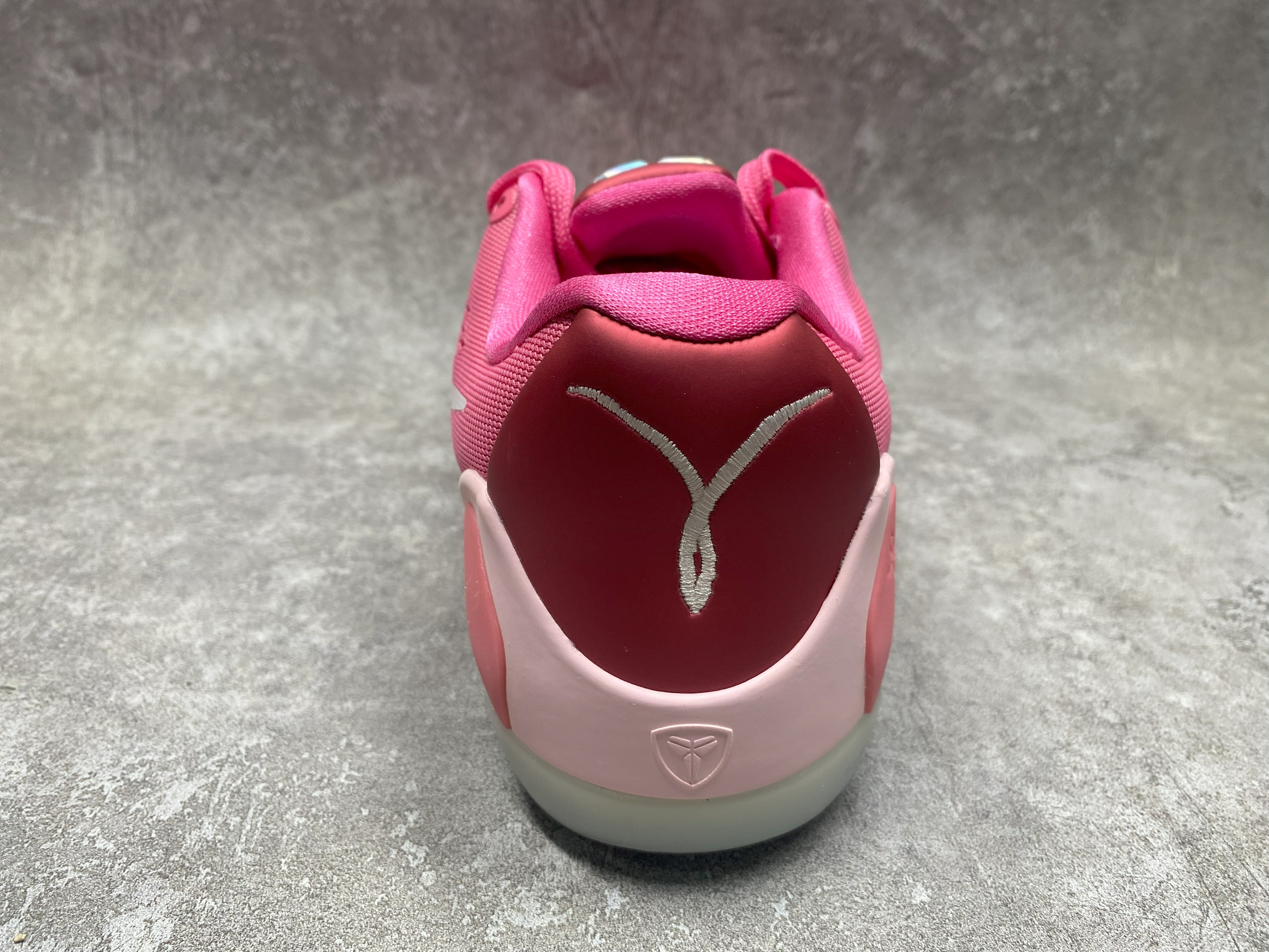 UA Nike Kobe 9 EM Low Protro
