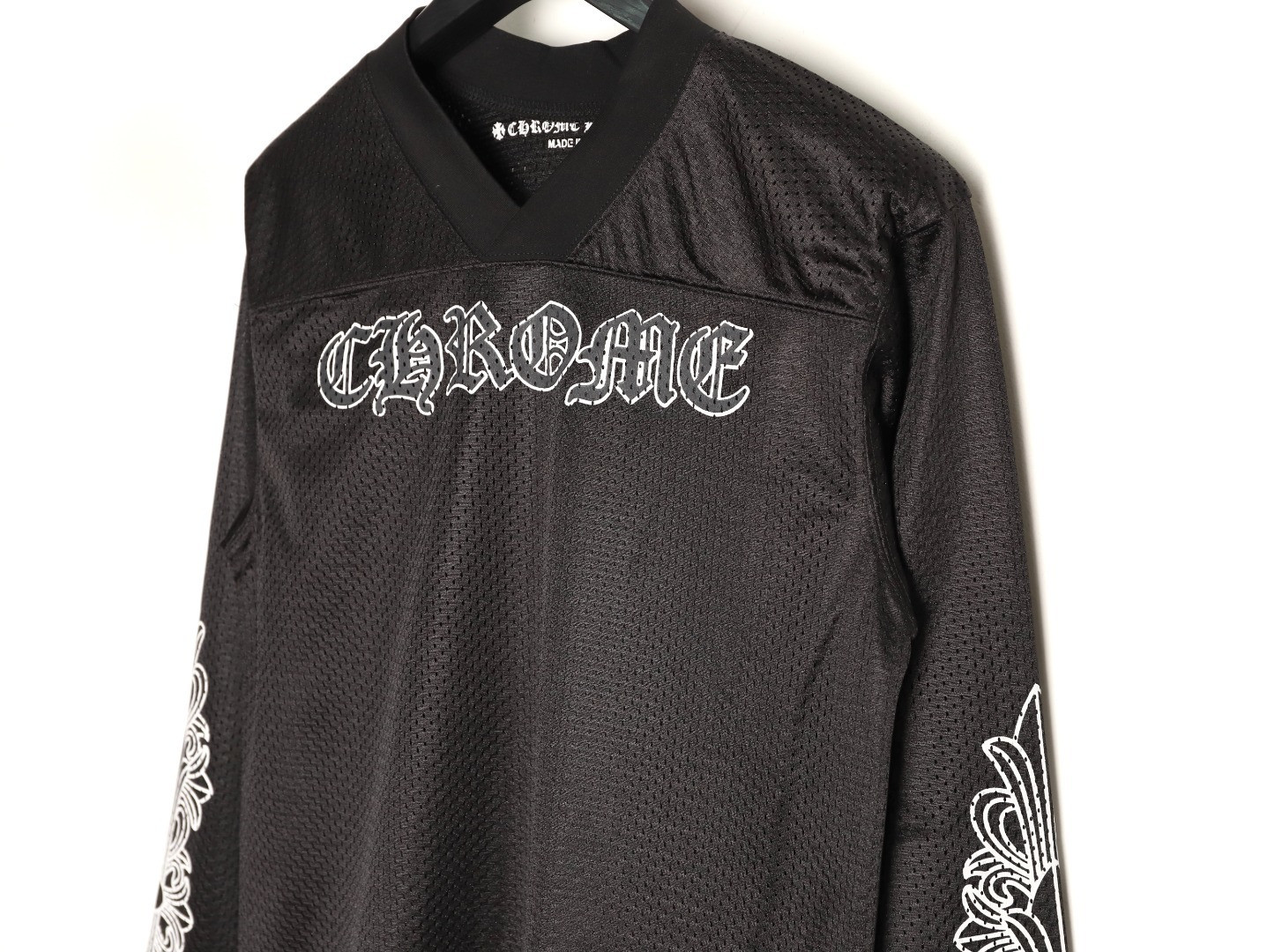 Ch**me He**ts 25fw long-sleeved t-shirt