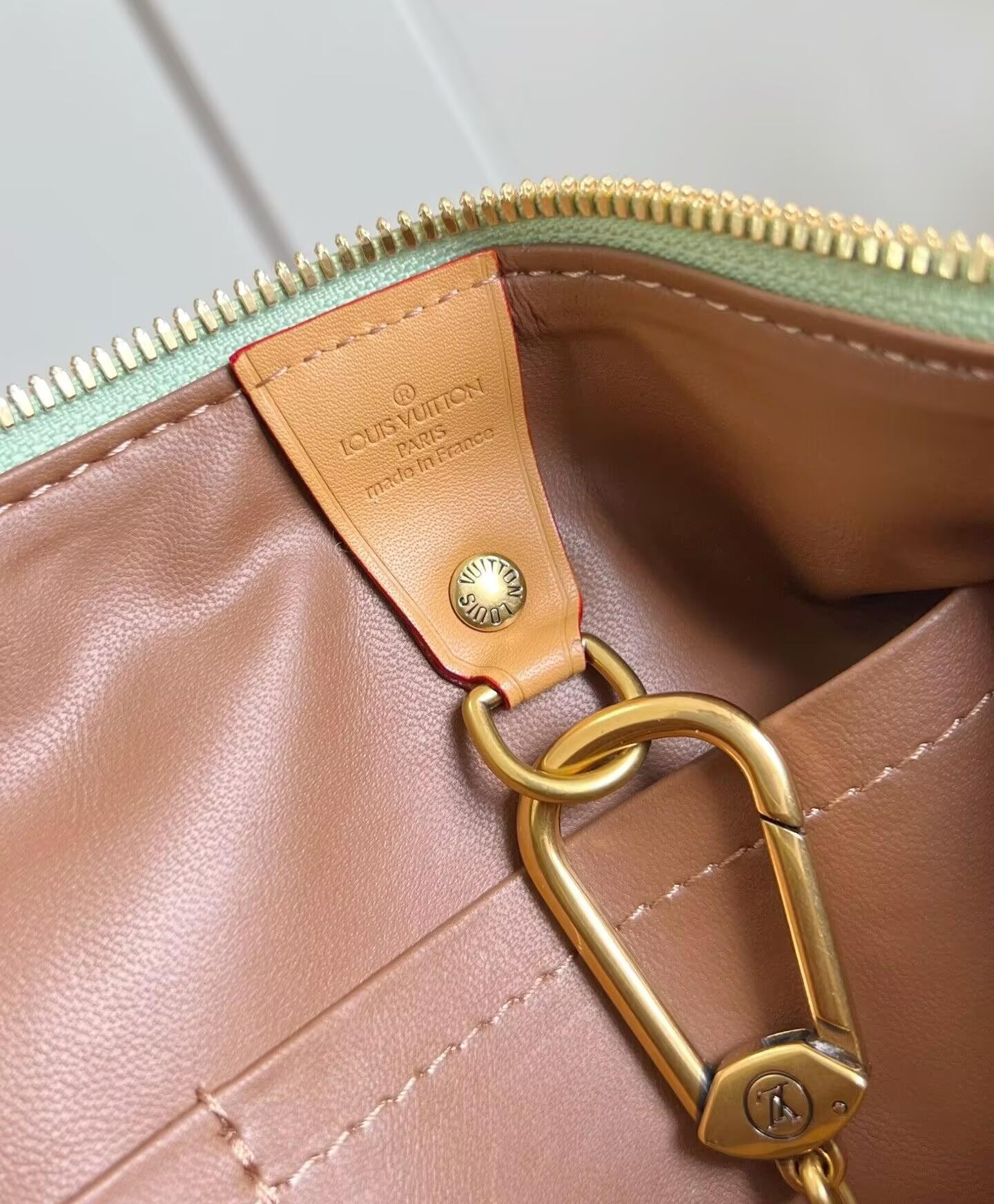 LV Speedy P9 Bandoulière 30 M14064 30x21x17cm