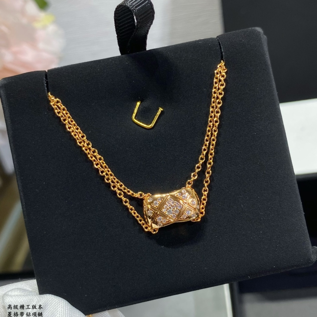 ch*el carved Di*m*nd with Di*m*nd necklace