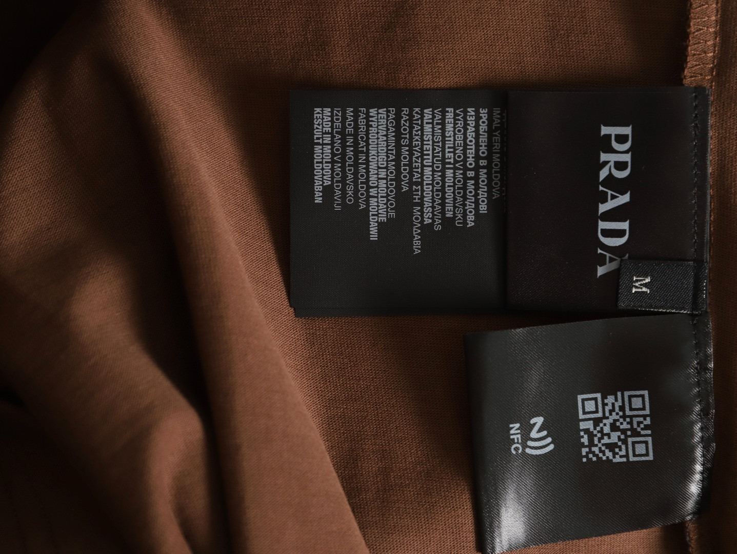Pra*a long-sleeved t-shirt