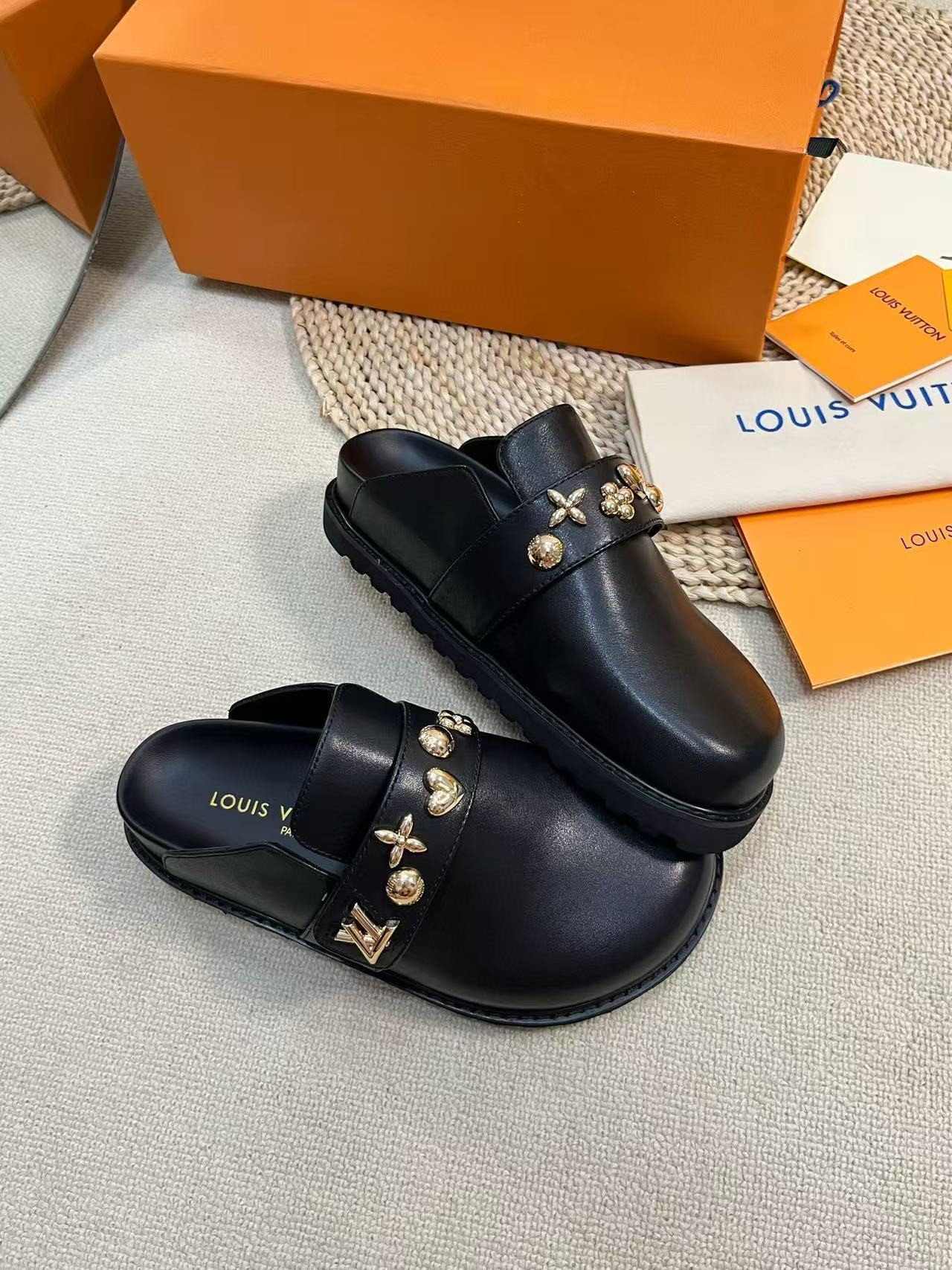 UA LV Capri Mule