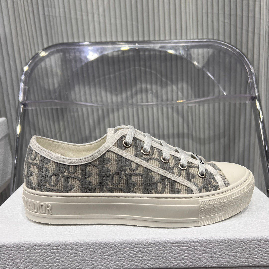 ua D*or walk'n' sneaker