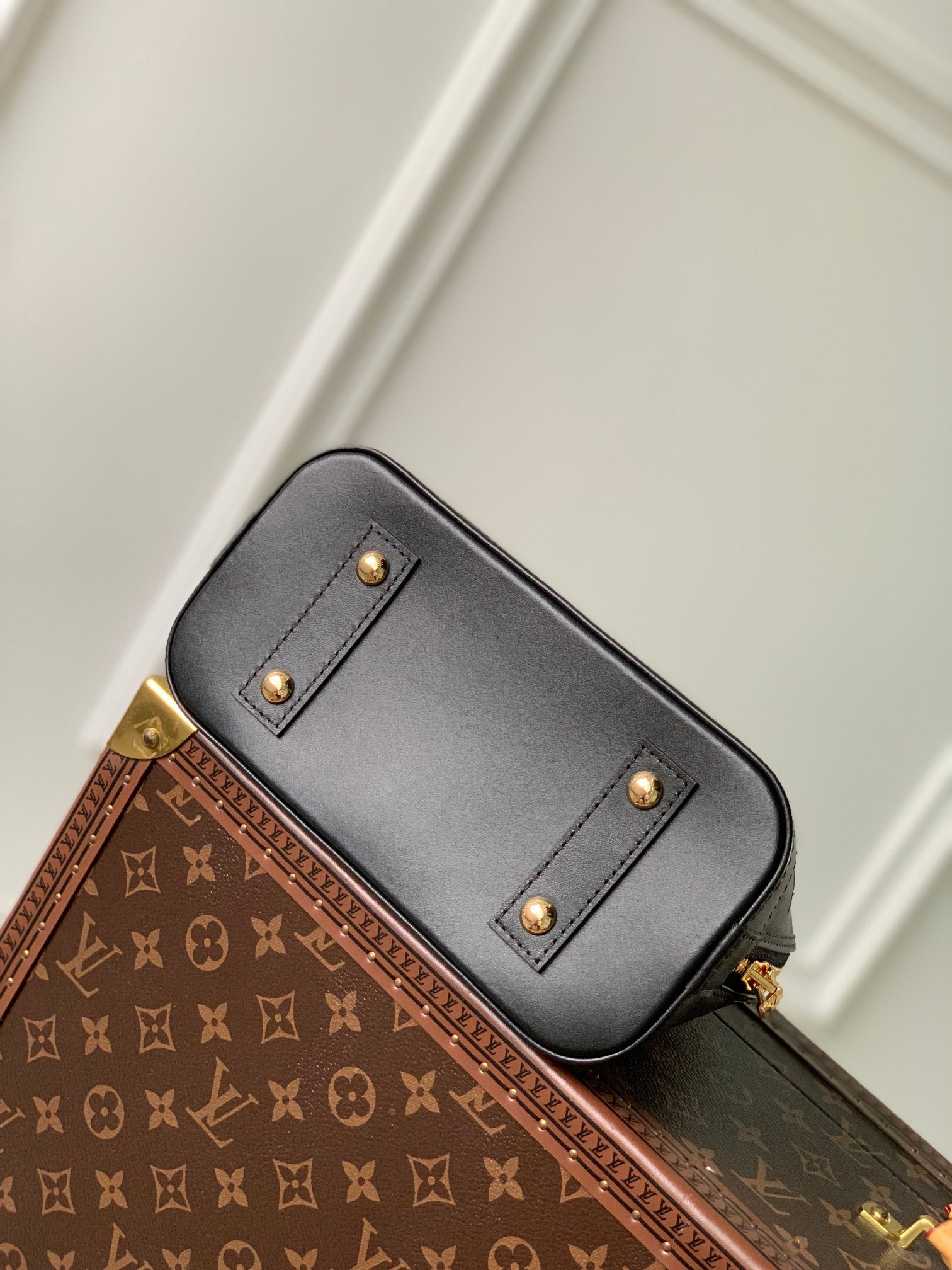 LV ALMA BB M22878