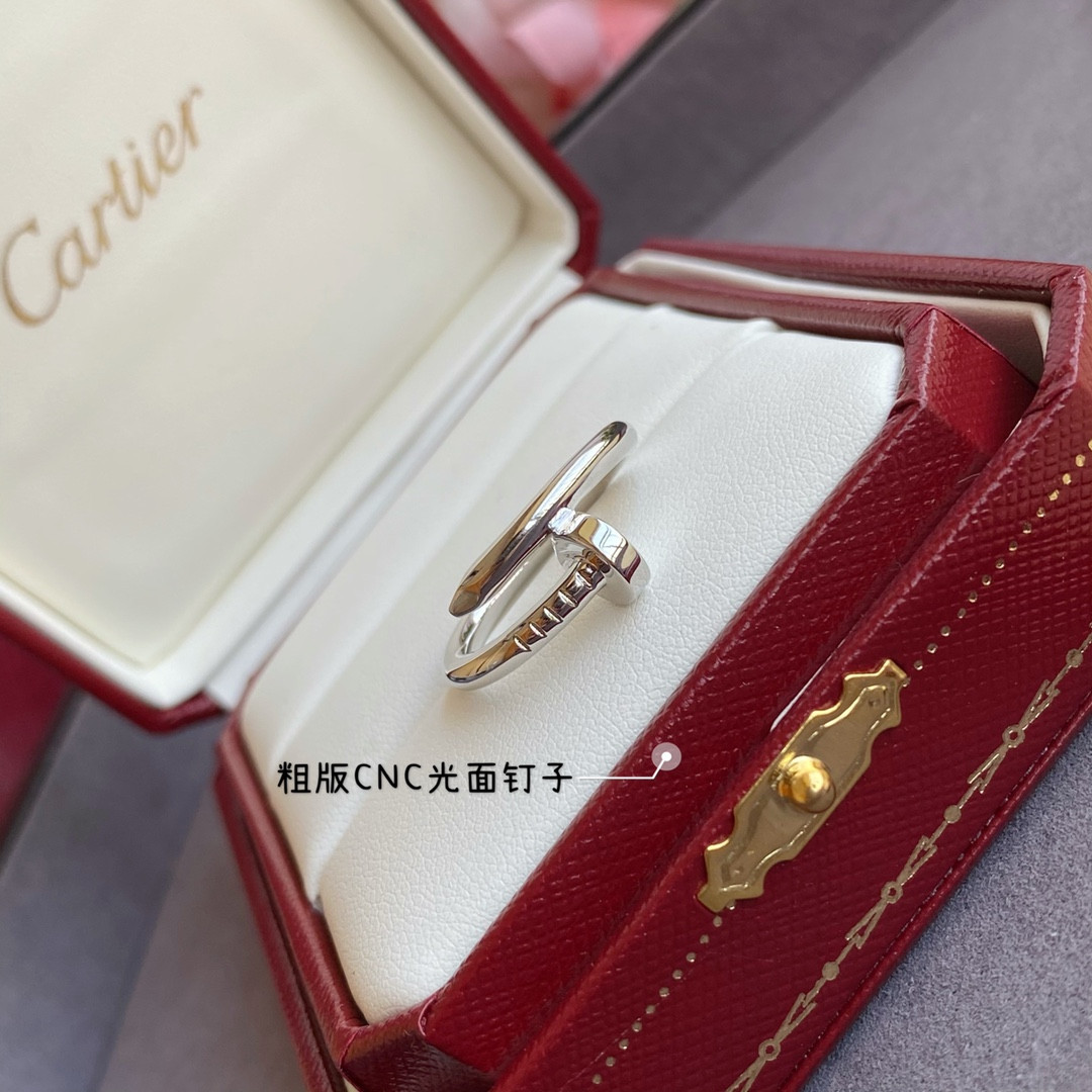 Ca*t*er thick version smooth nail ring