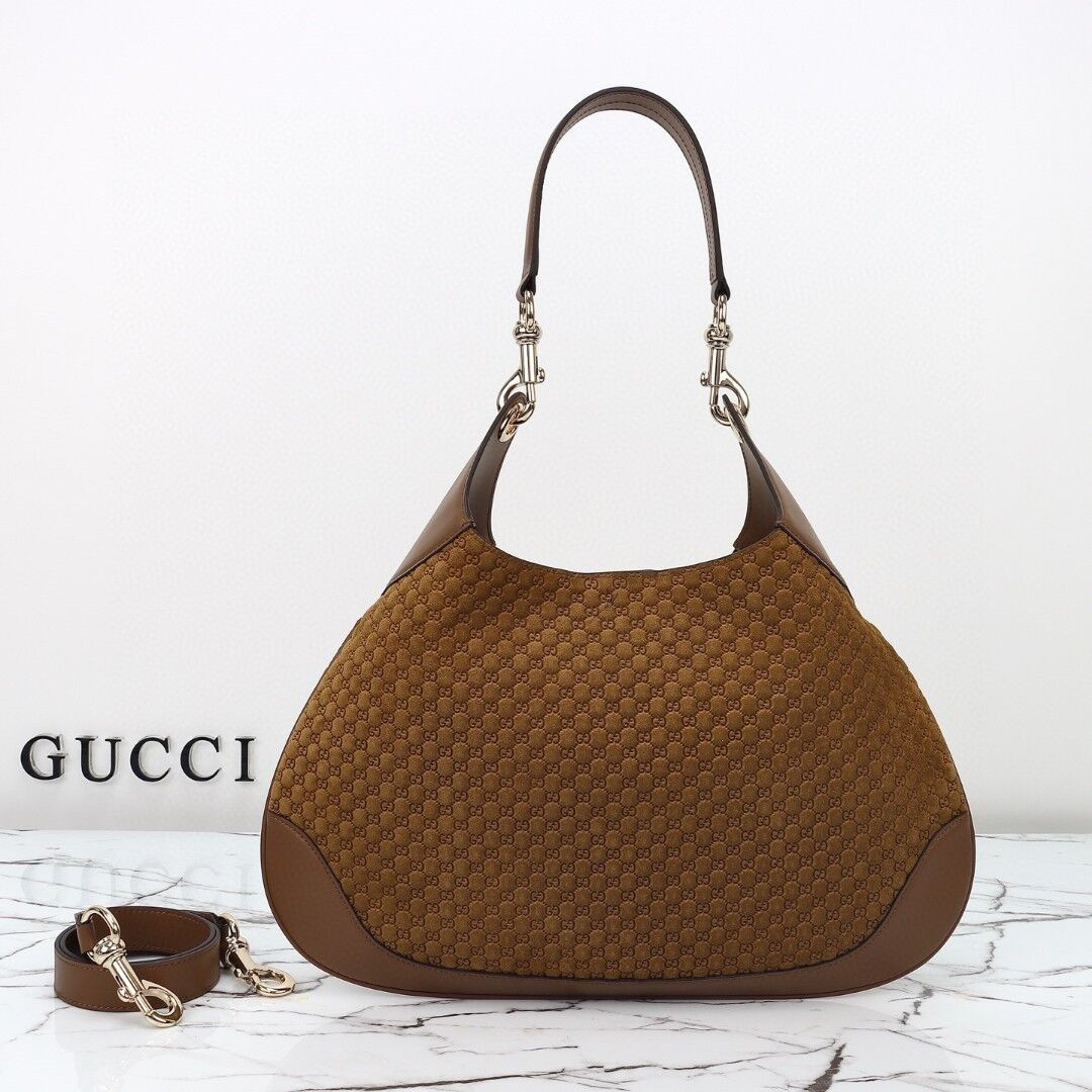G*u*i b shoulder bag 42x 36x 2cm