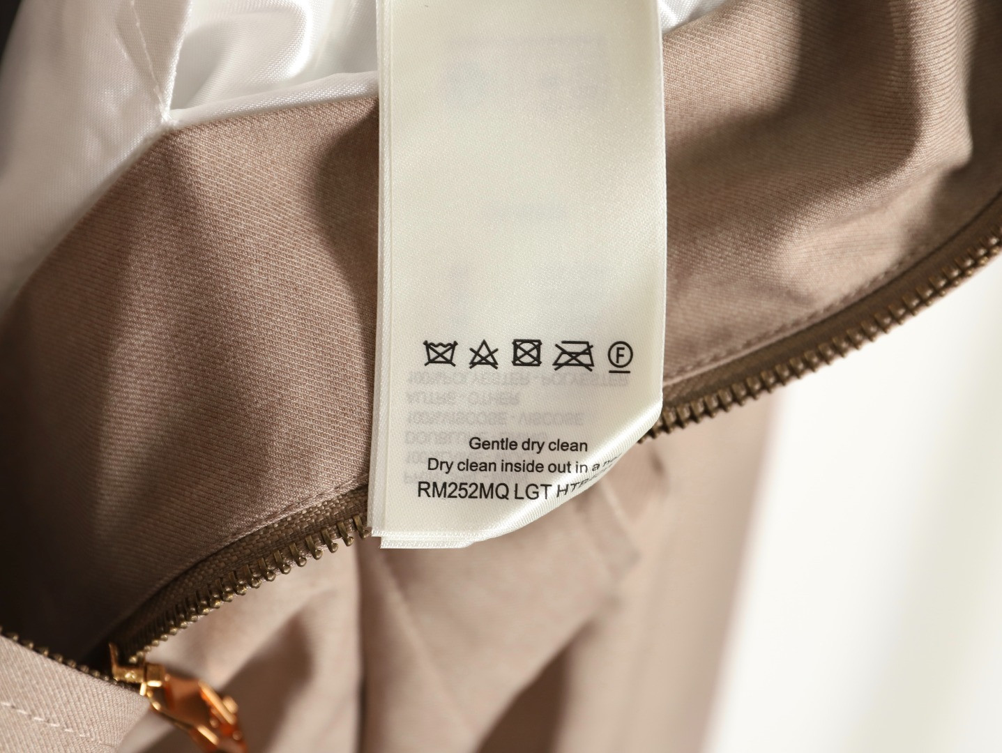 l0*is V*t0n lv 25fw jacket
