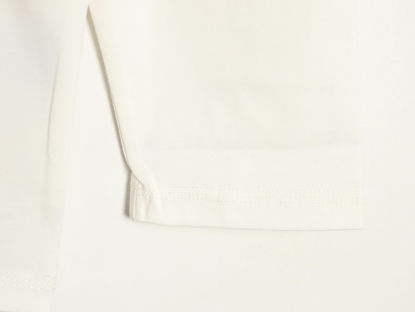 Pra*a 25fw long-sleeved t-shirt