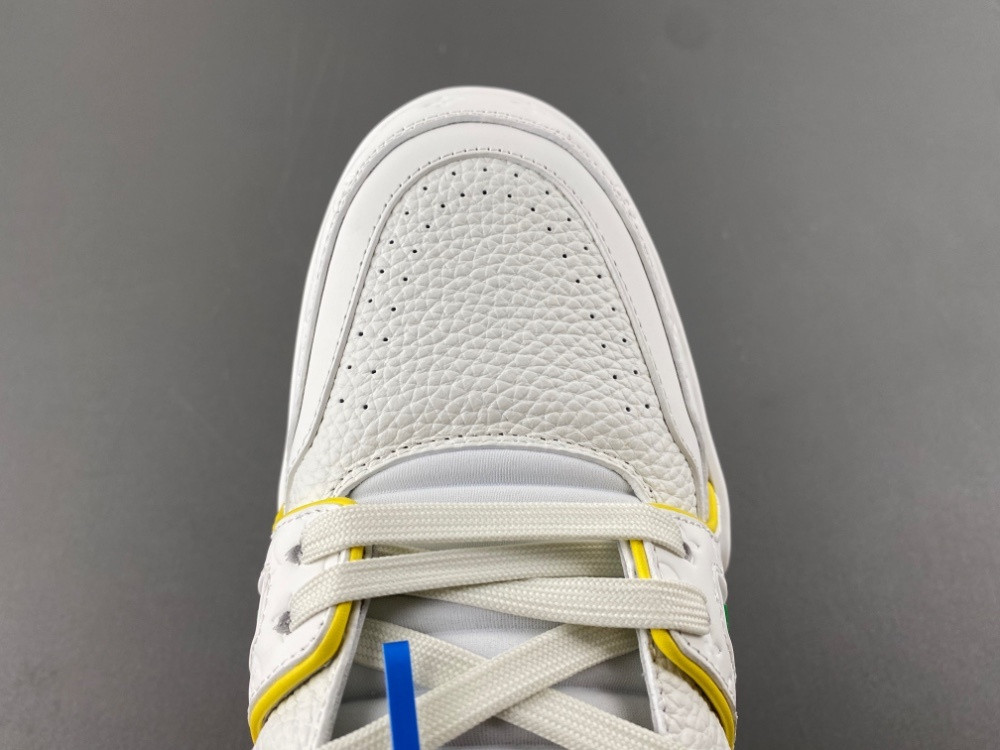 UA LV trainer Sneakers