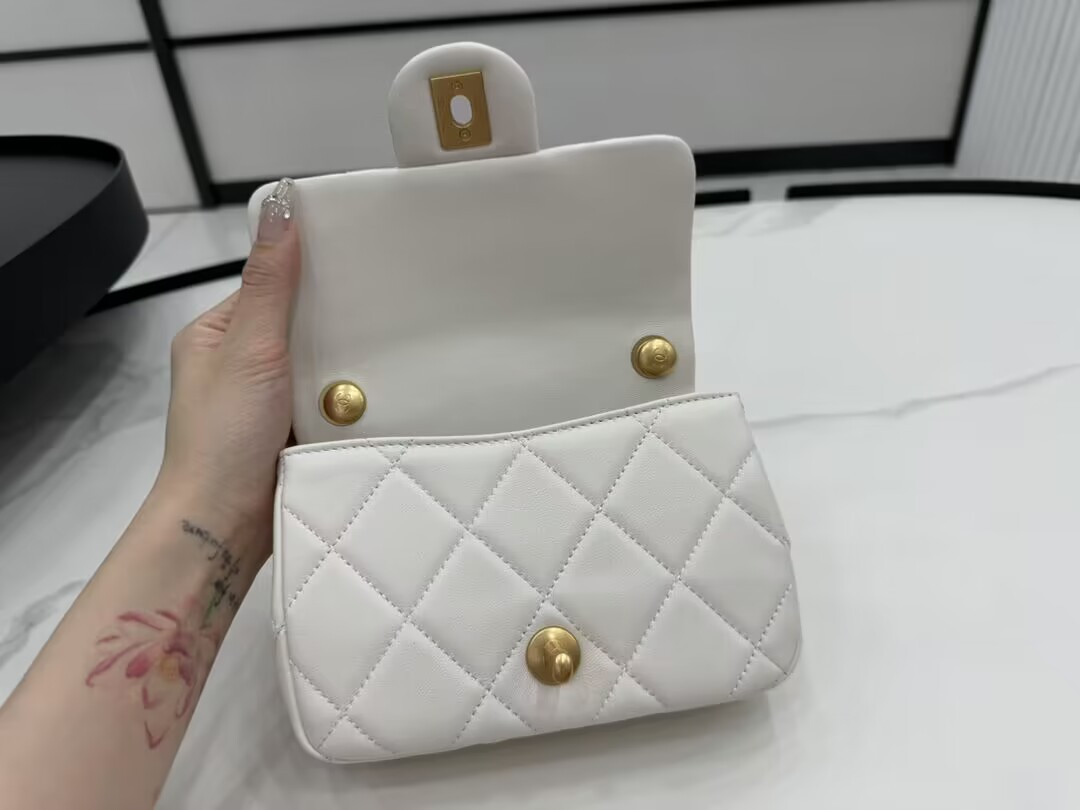 Ch*el mini classic handbag pearl chain 11.5x17x5cm
