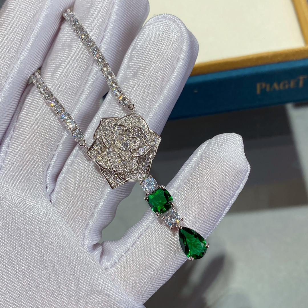 Piaget rose green zircon Necklace