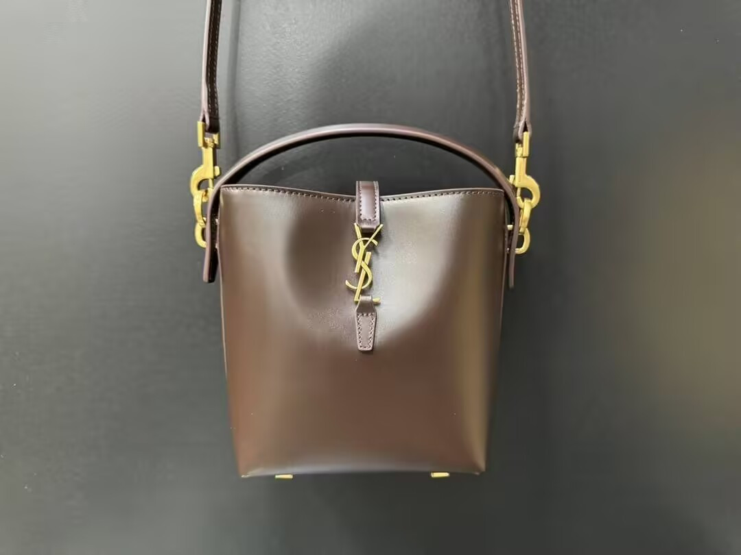 Y*L le 37 mini (shiny leather) 15x13x6cm
