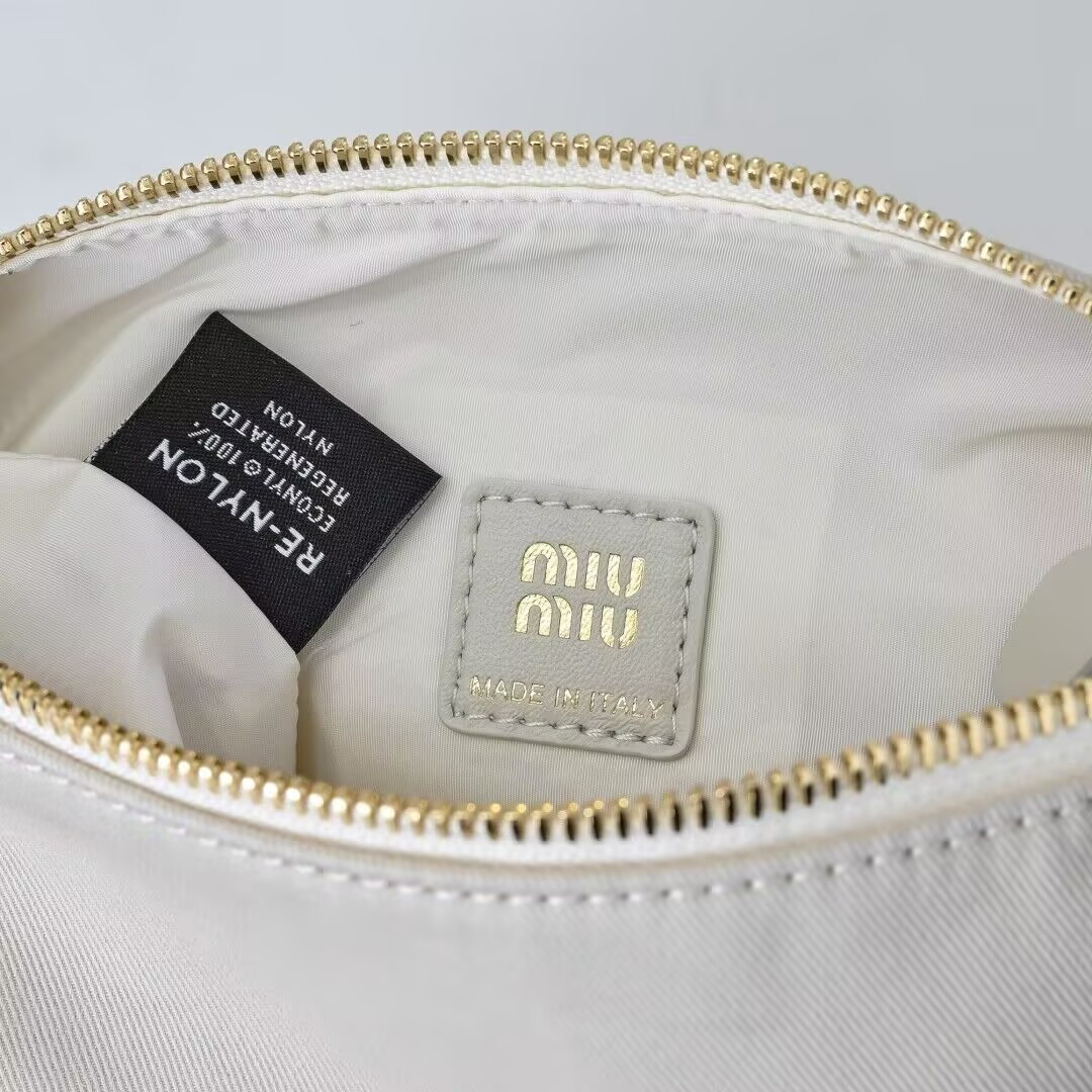 Miu Miu Gabardine pouch 14x18.5x10cm