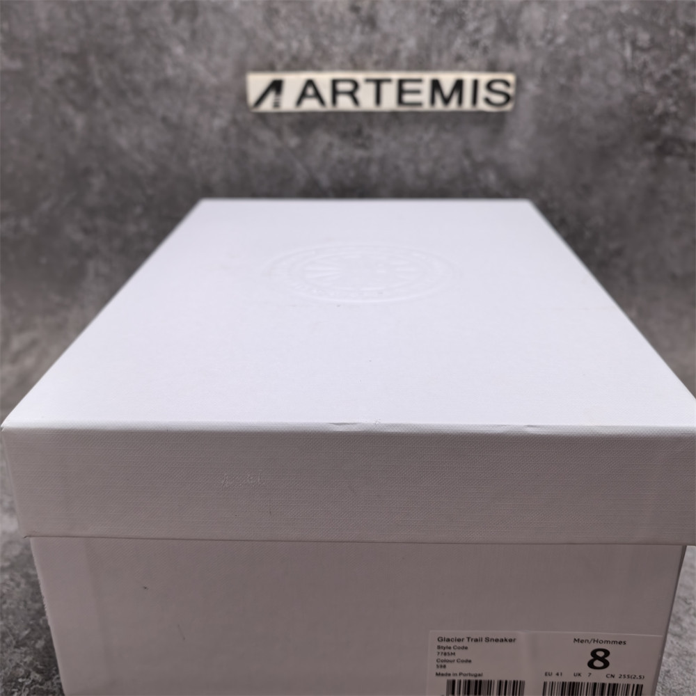 ua Can*a Go*e glacier trail sneaker