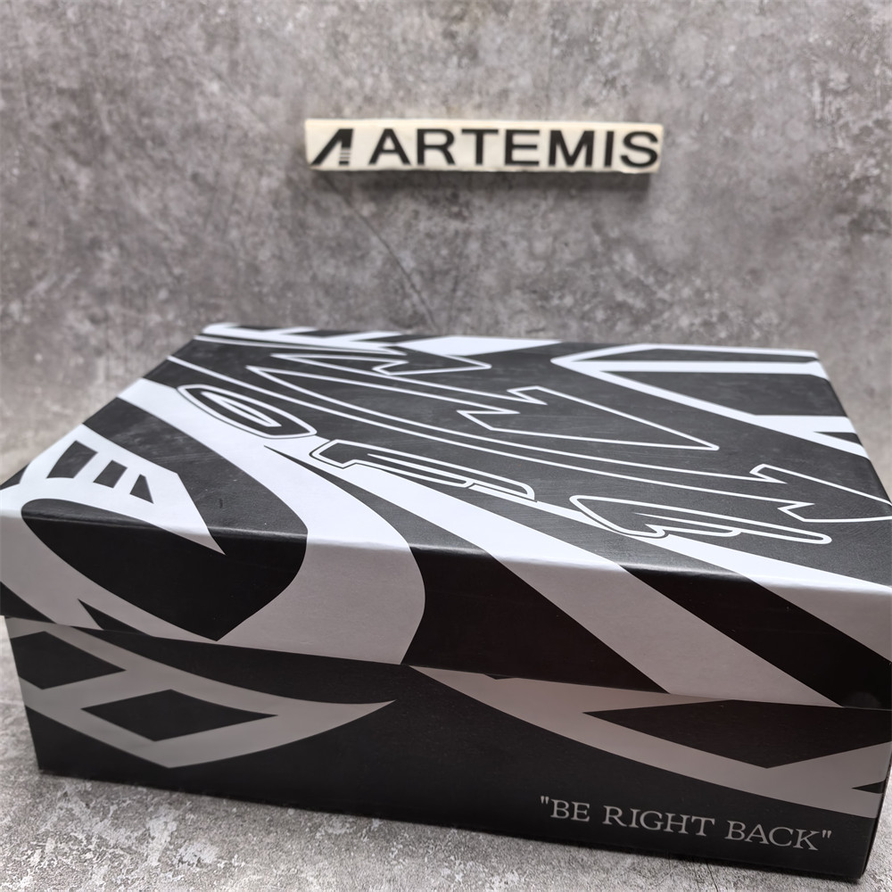 UA Off-White "BE RIGHT BACK"