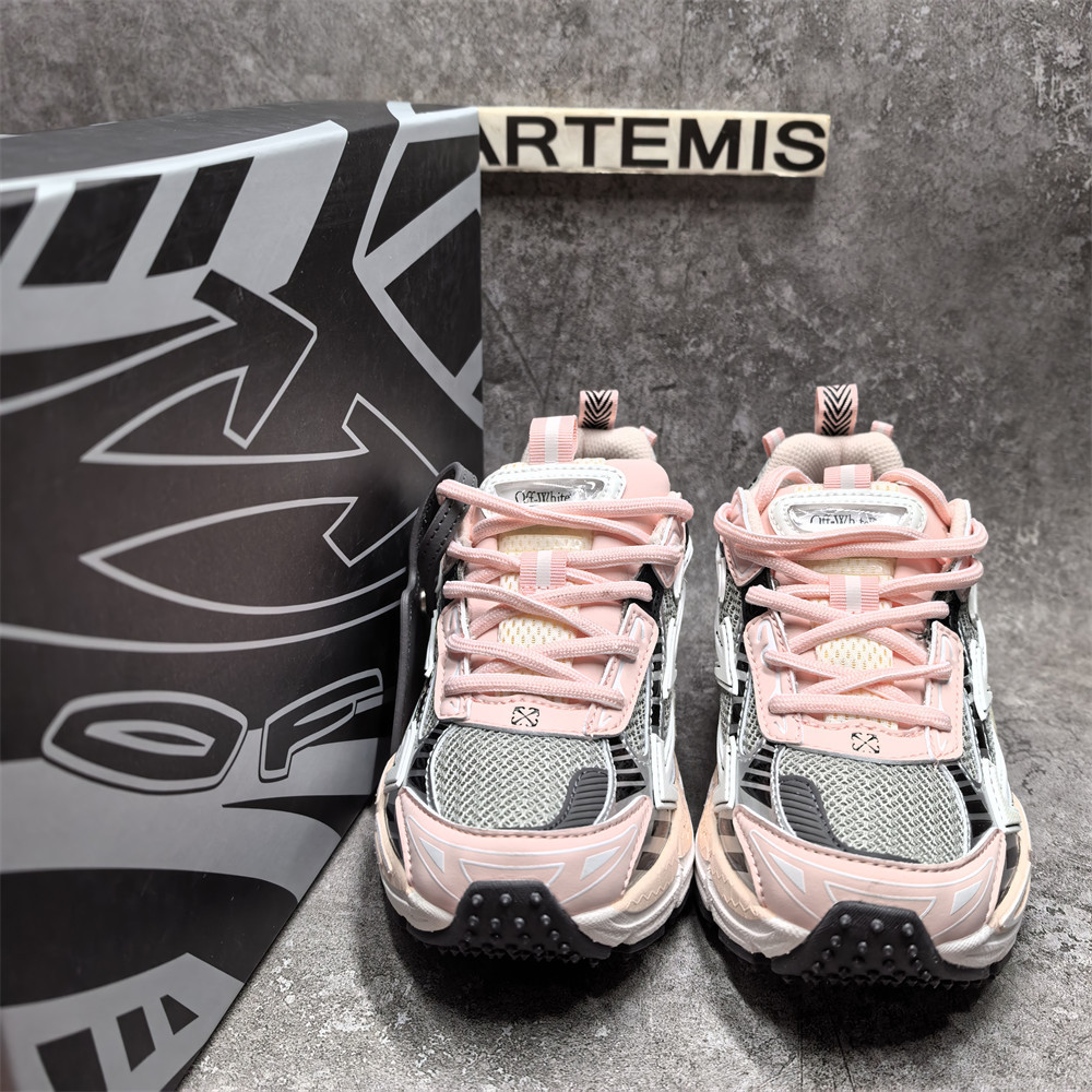 UA Off-White "BE RIGHT BACK"