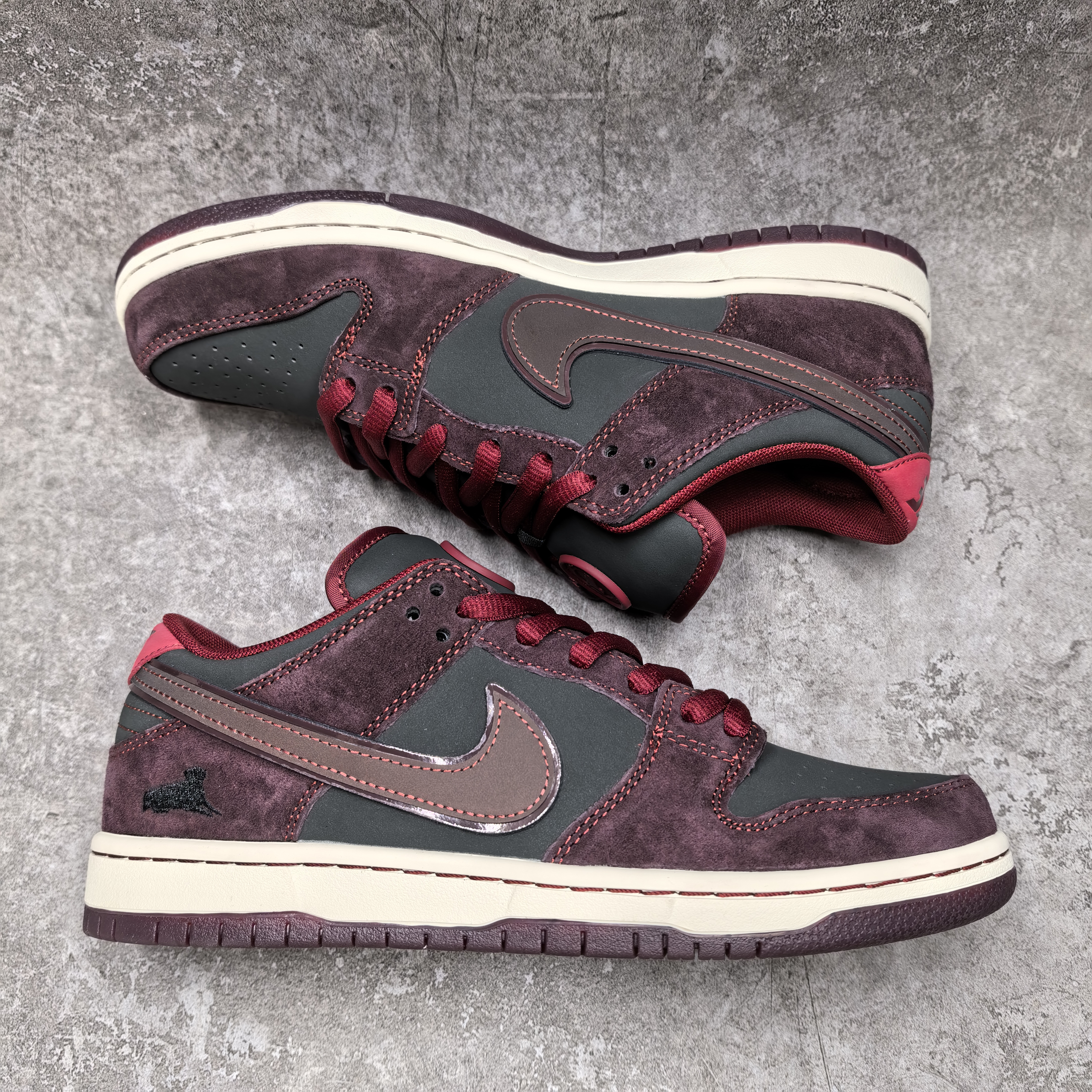 UA Nike SB Dunk Low