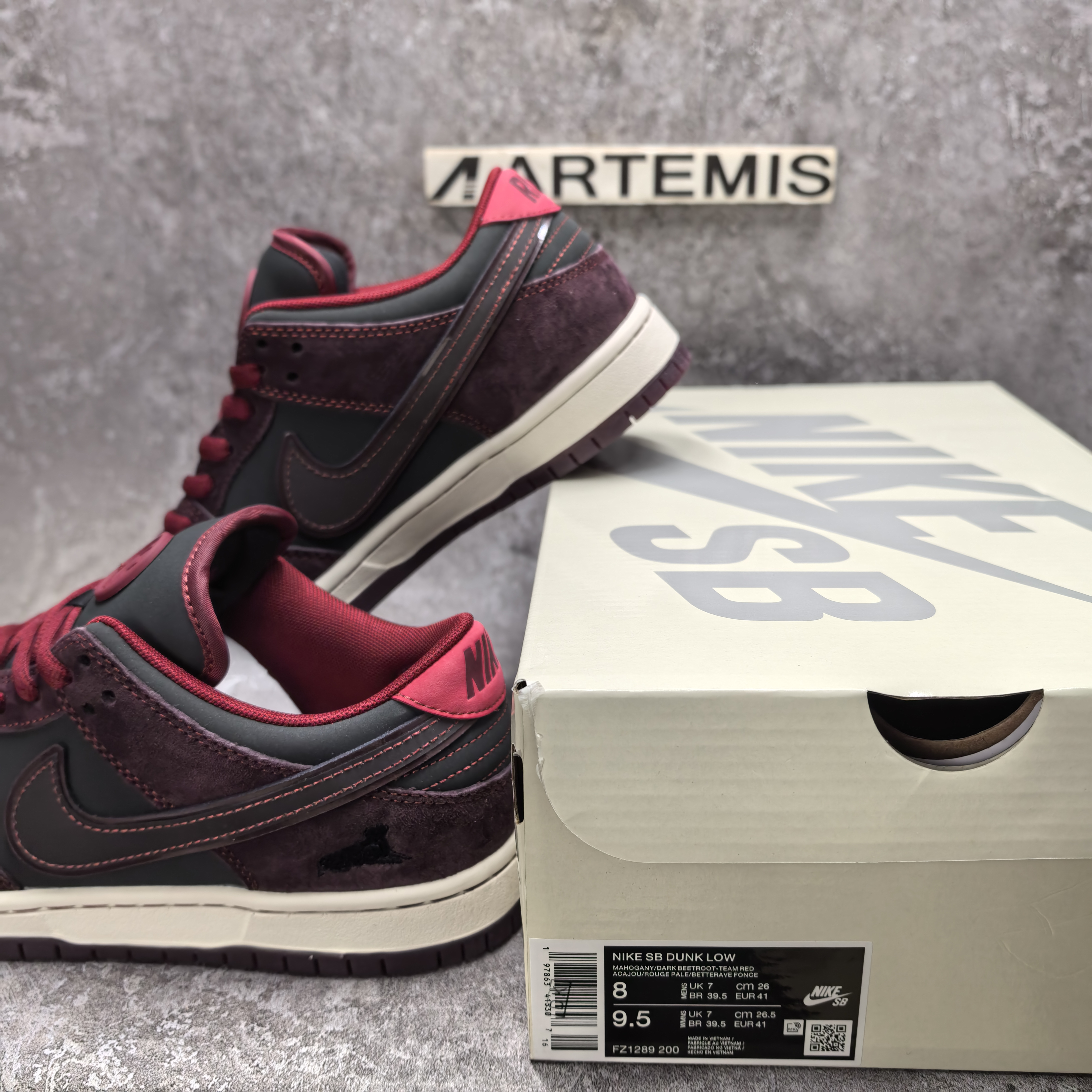 UA Nike SB Dunk Low