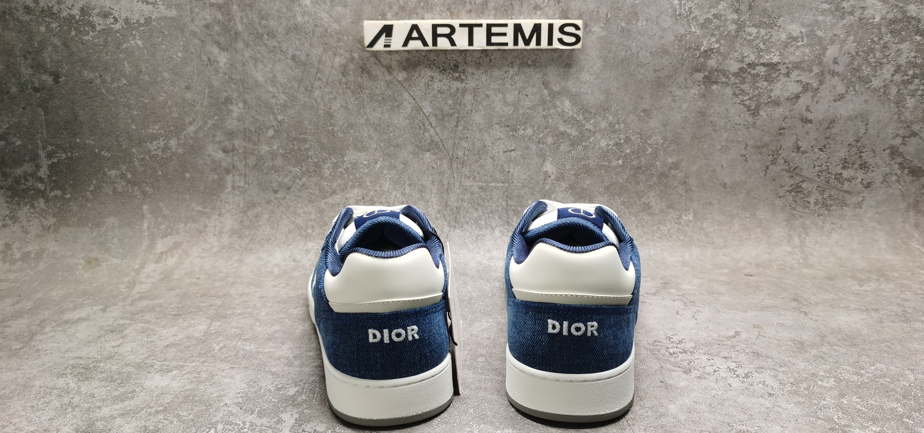 ua D*or b27 sneaker