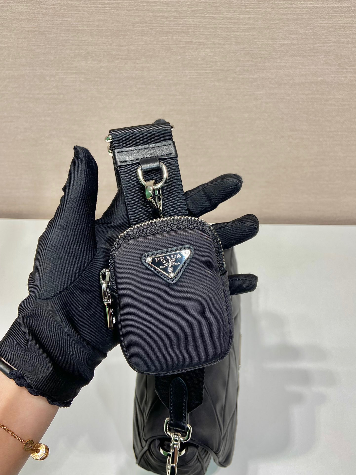 Pra*a padded re-nylon shoulder bag 17.5×24×8.5cm