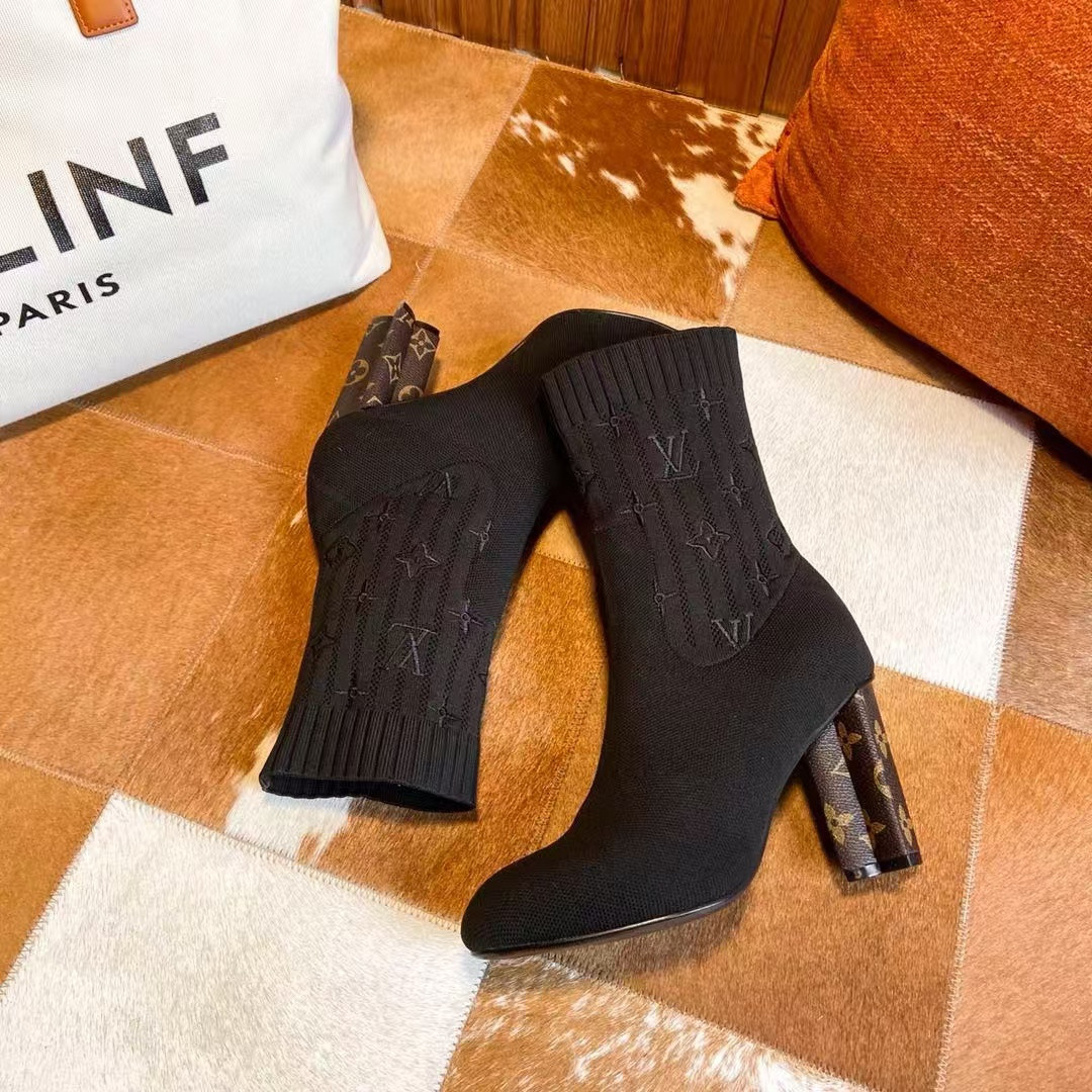 UA LV Silhouette Ankle Boot