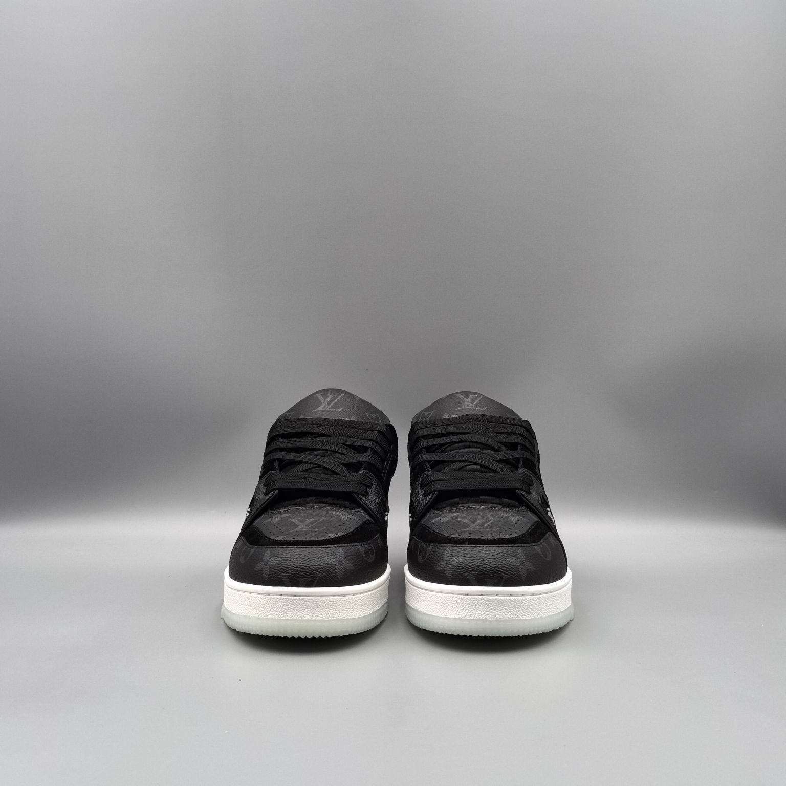 UA LV Trainer Sneaker