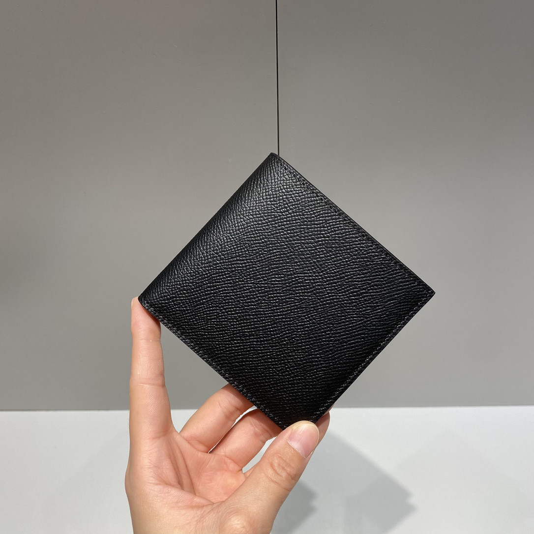 H**me5 poker compact wallet