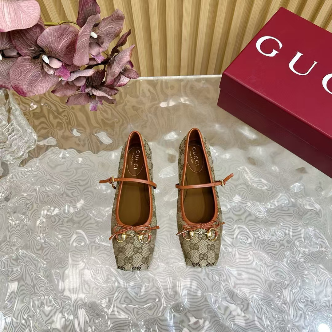 ua G*u*i horsebit gg canbas ballet flats