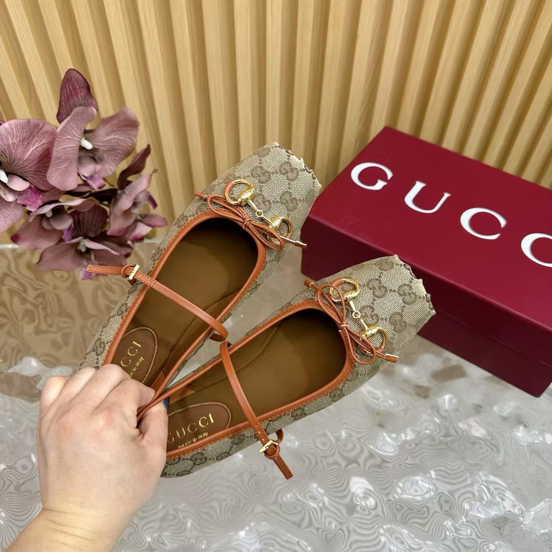 ua G*u*i horsebit gg canbas ballet flats