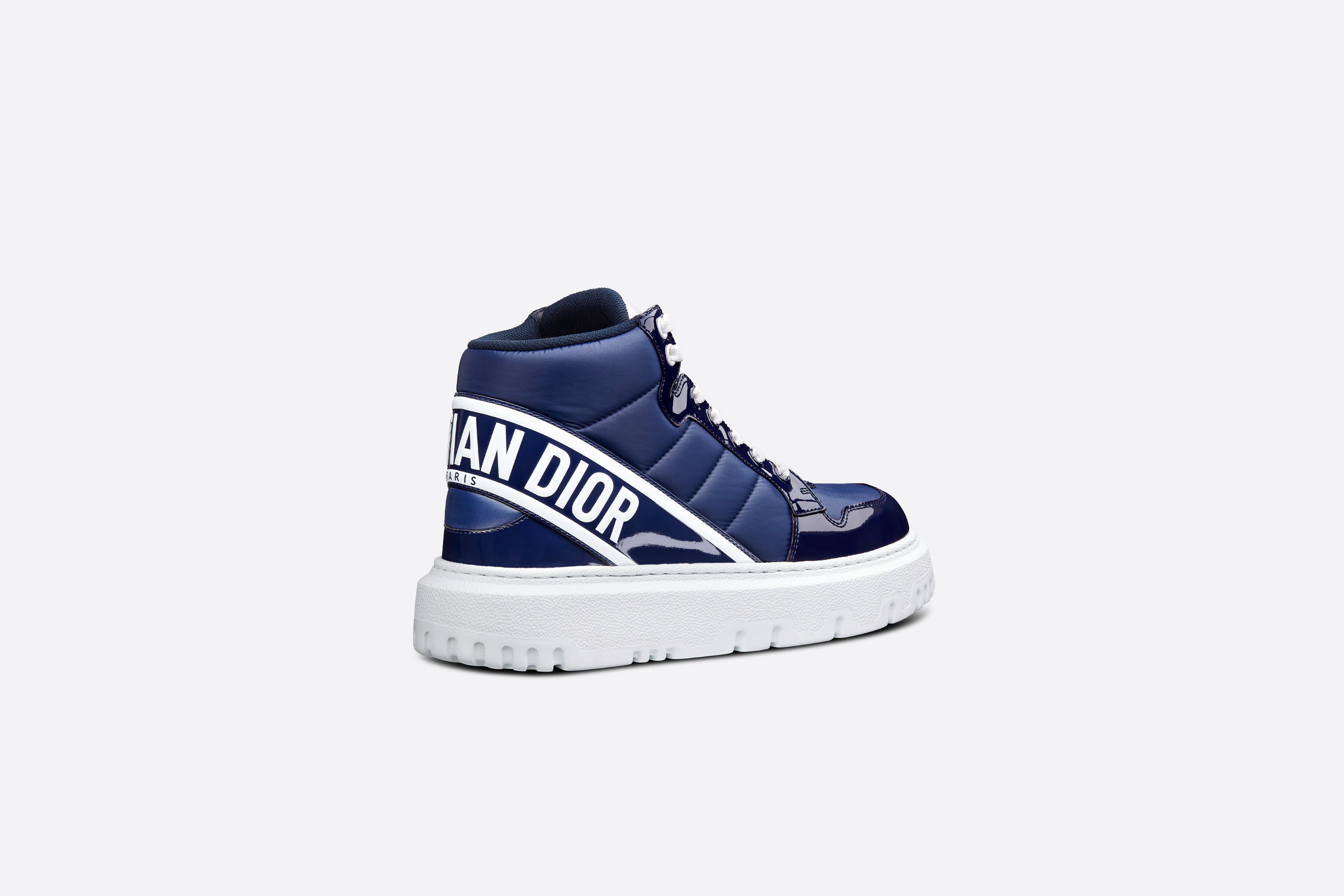 D*or d-player sneaker