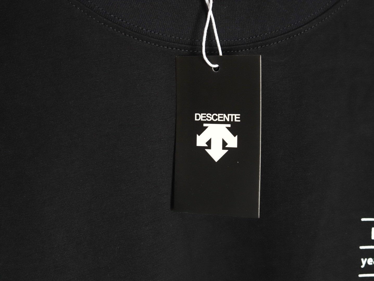 DESCENTE 25ss Short-sleeved T-shirt