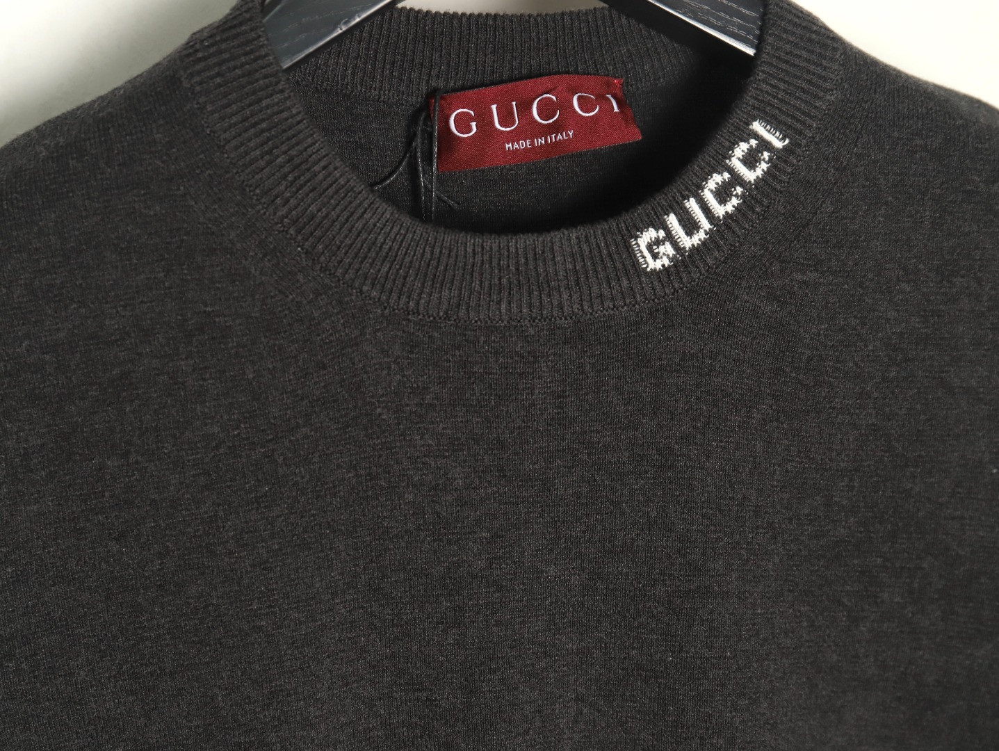 G*u*i guc knitted short-sleeved