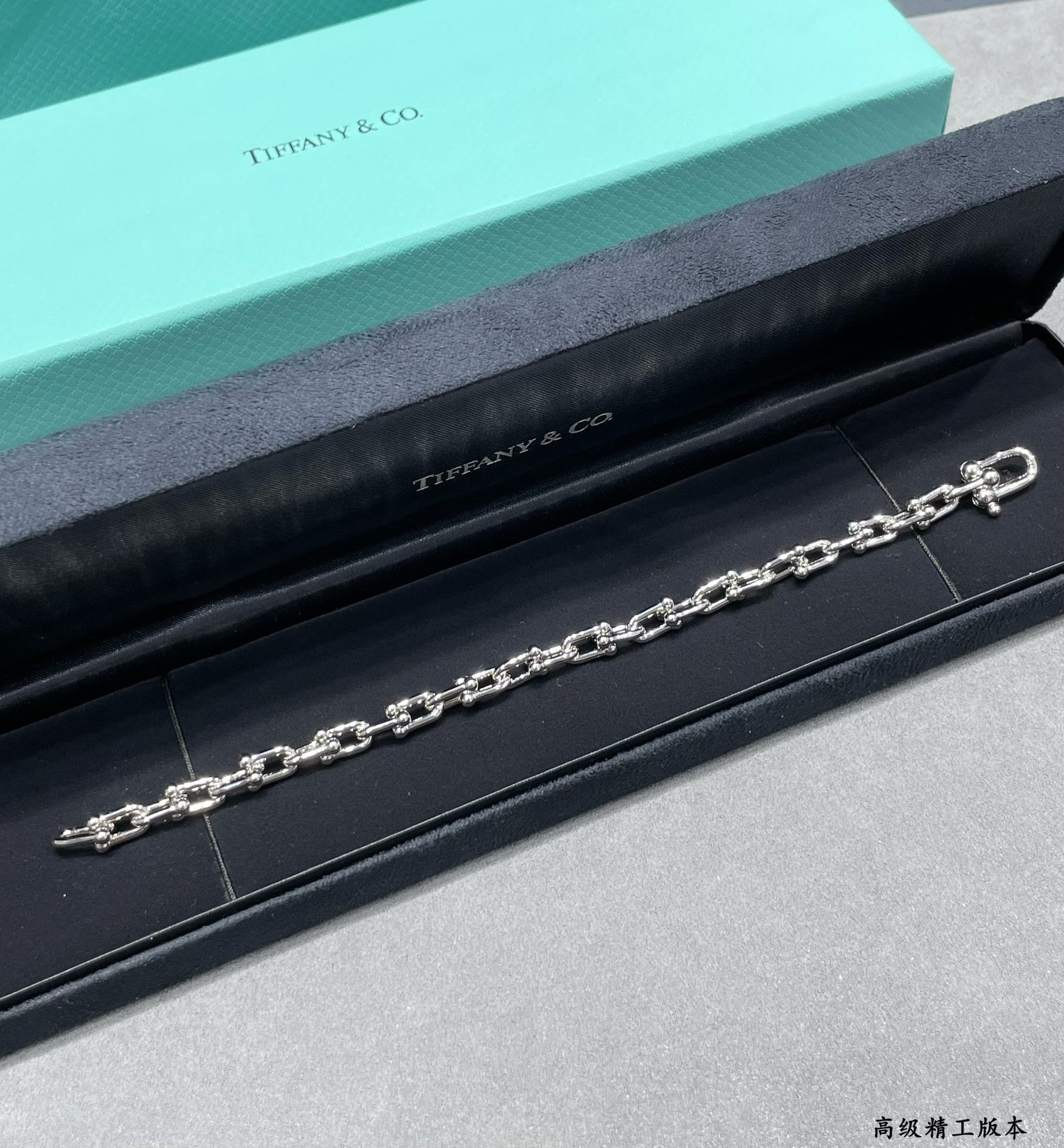 T*f*ny & co. u-link chain bracelet