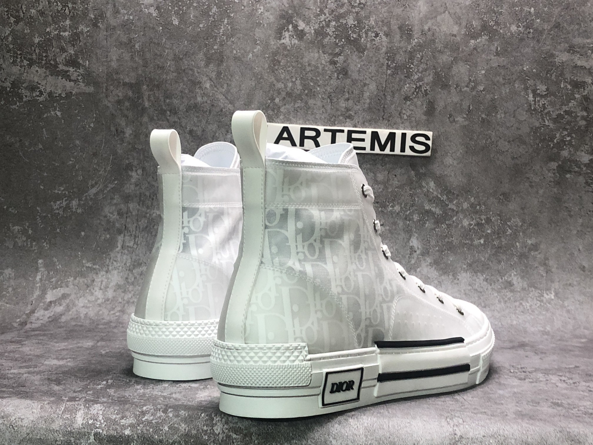 D*or b23 high top oblique