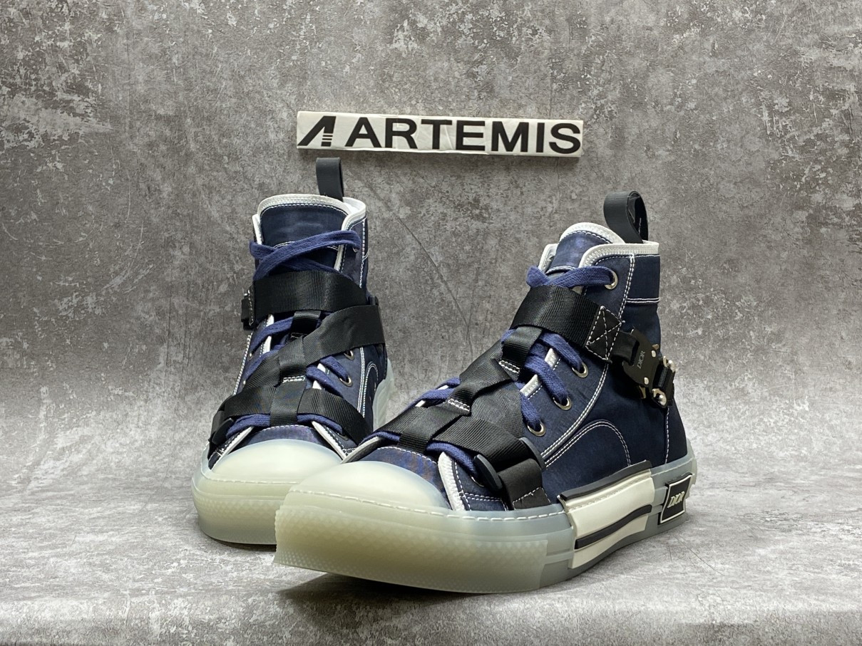 D*or b23 high top blue