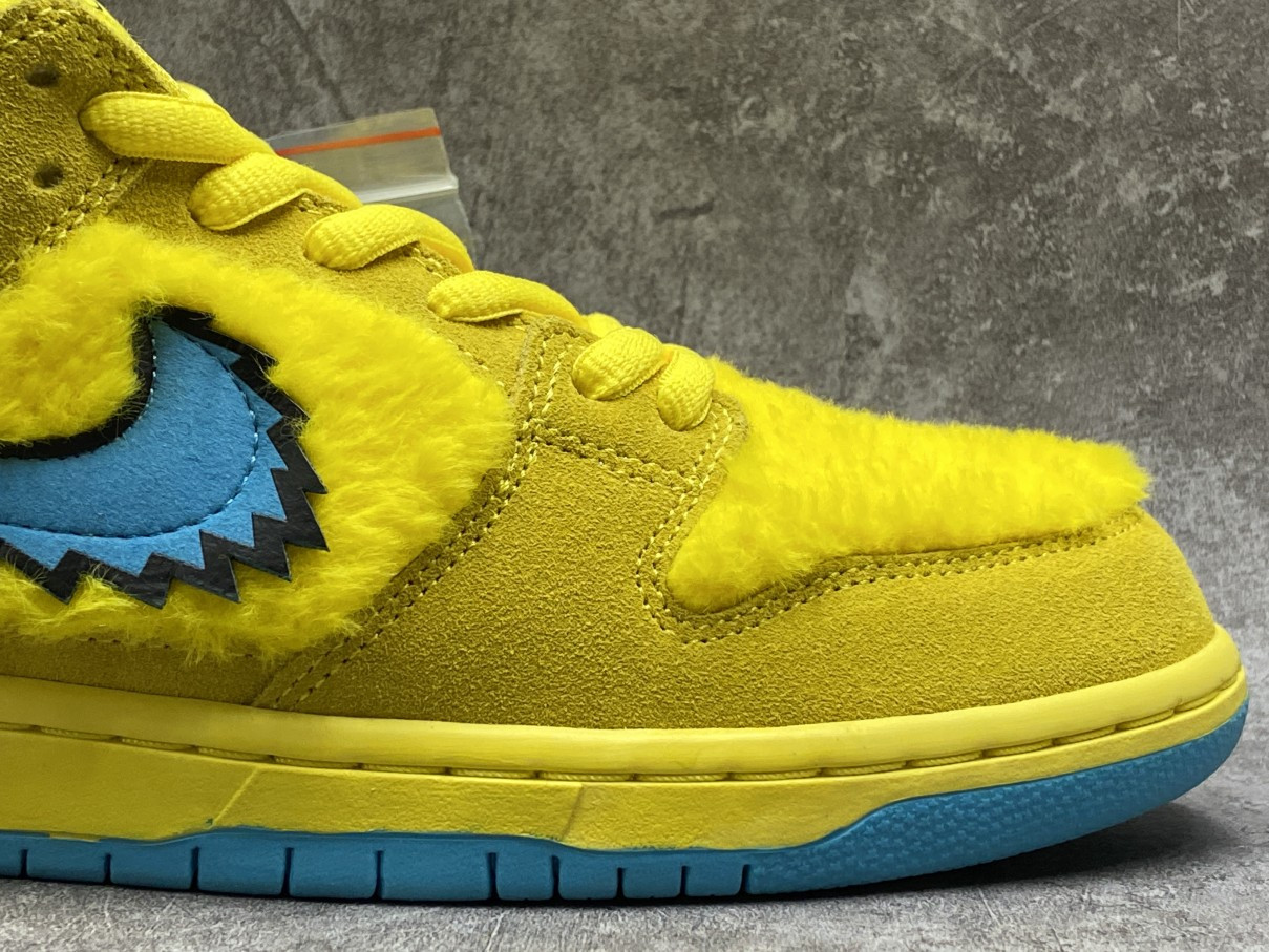 Grateful Dead x Nike SB Dunk Low Yellow Bear