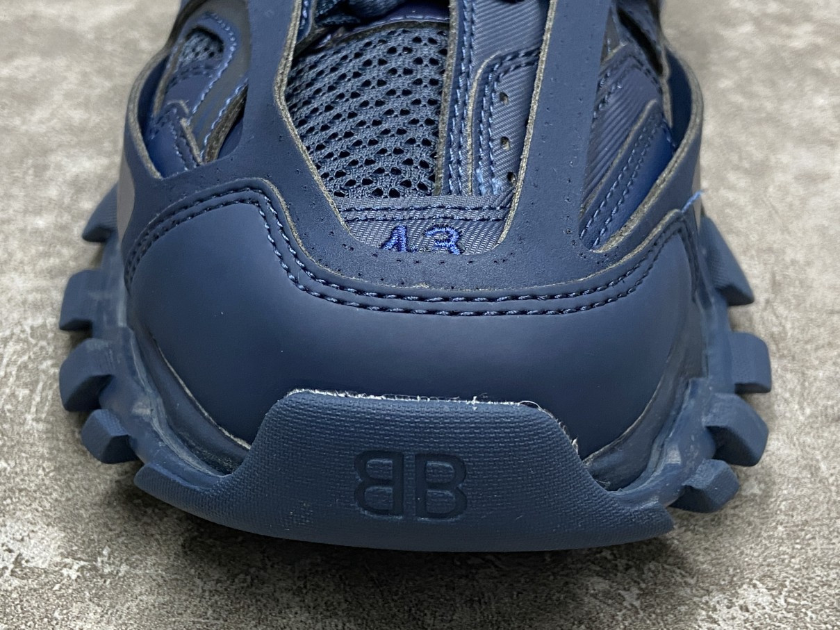 Balenciga Track Blue Pearl